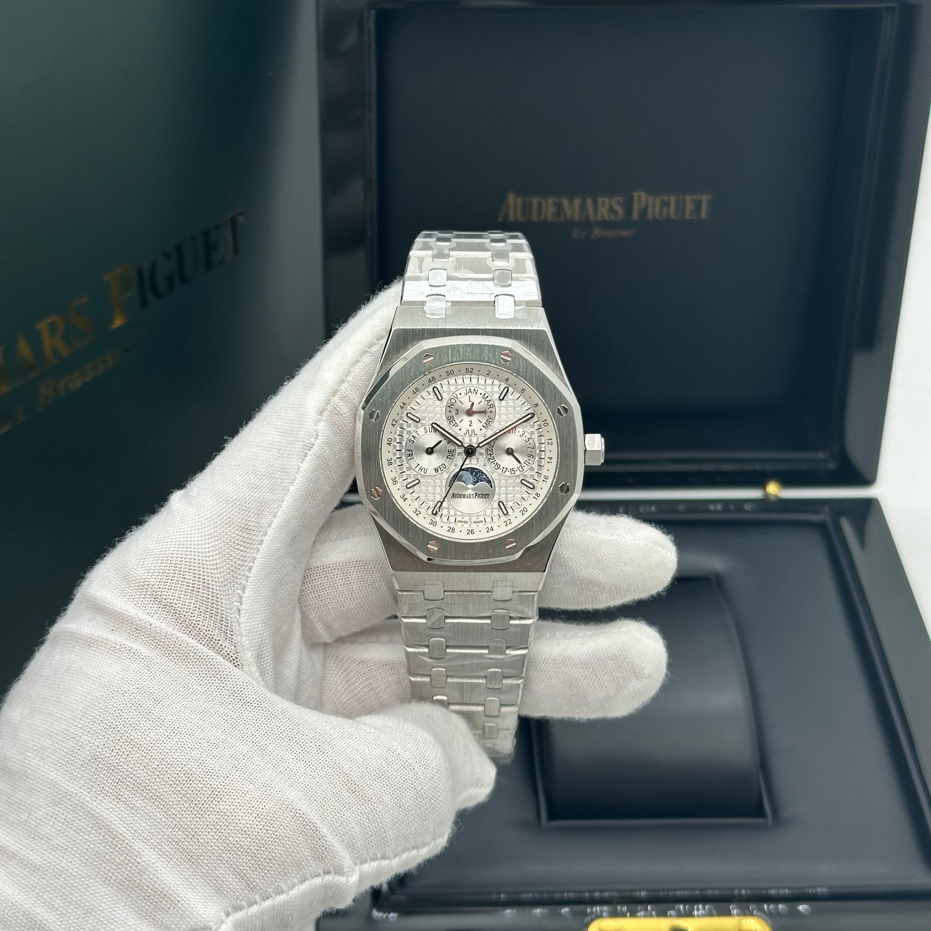 Audemars Piguet Royal Oak Perpetual Calendar – Silver Dial – Swiss Super Clone 1:1