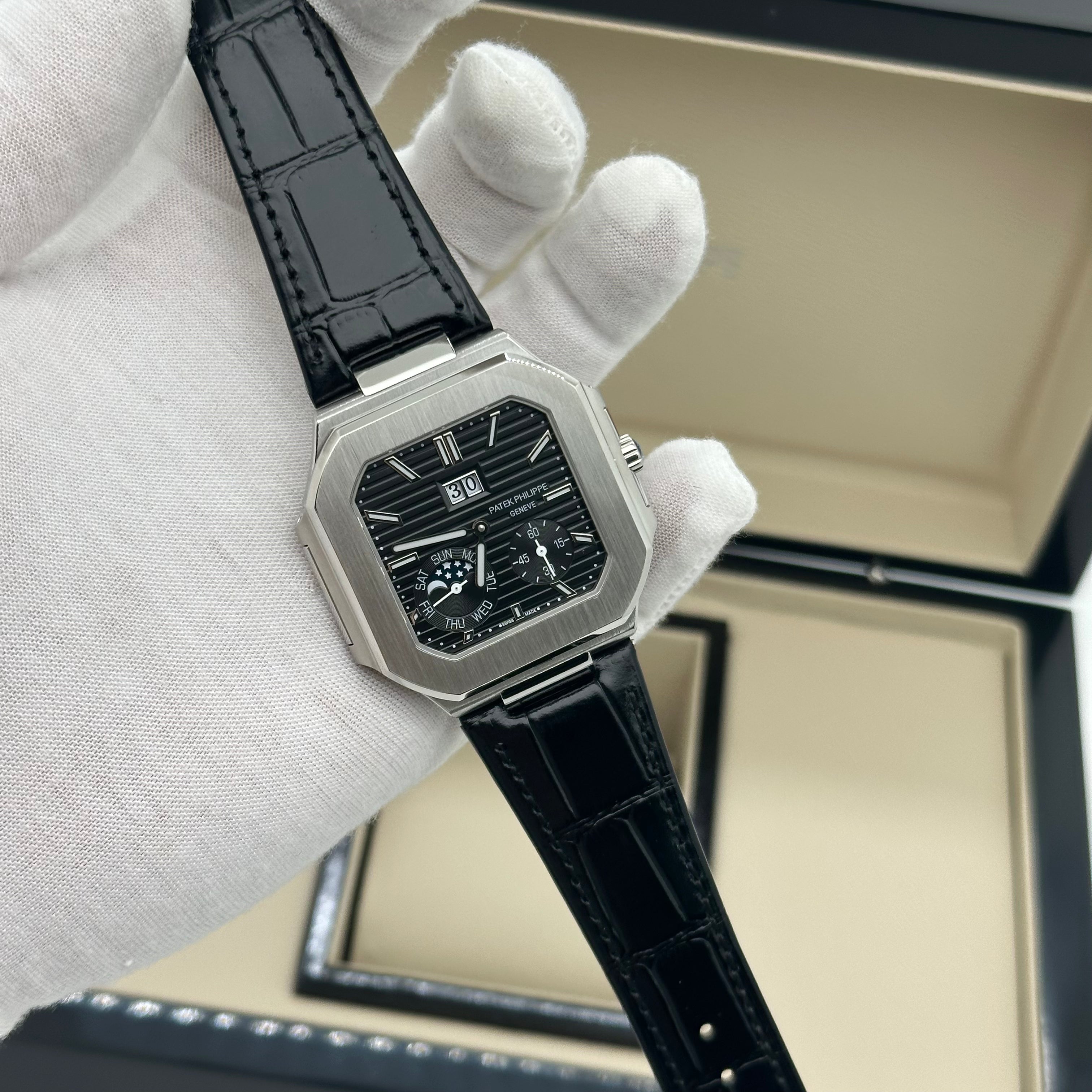 Patek Philippe Gondolo Annual Calendar – Black Dial – Leather Strap – Swiss Super Clone