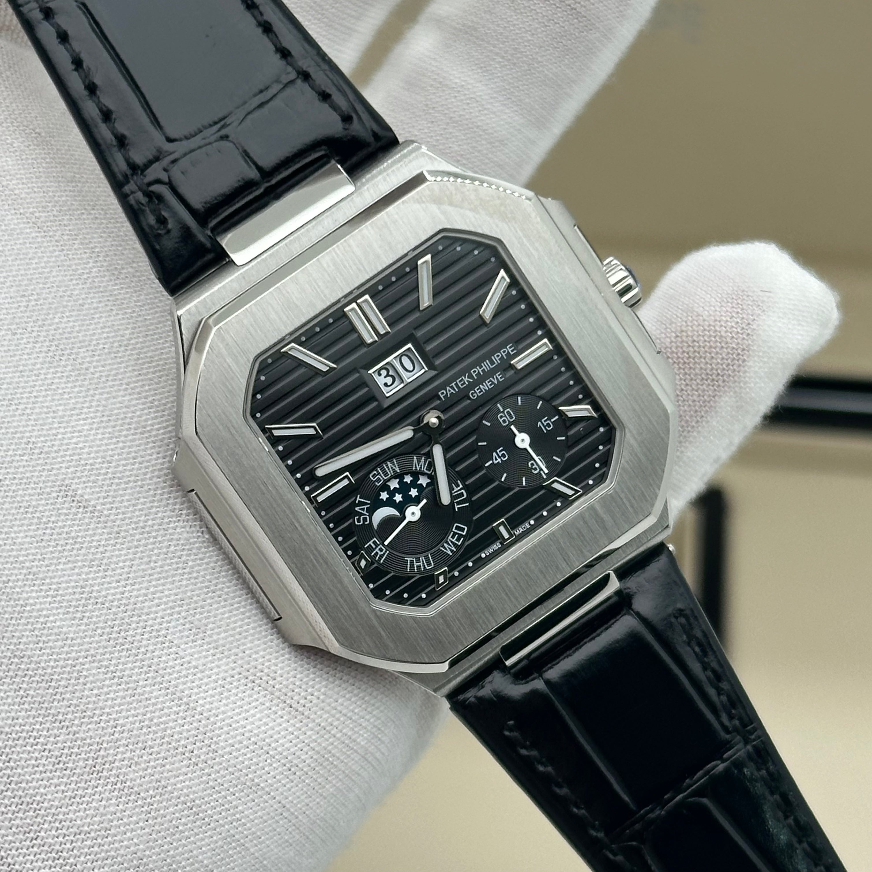 Patek Philippe Gondolo Annual Calendar – Black Dial – Leather Strap – Swiss Super Clone