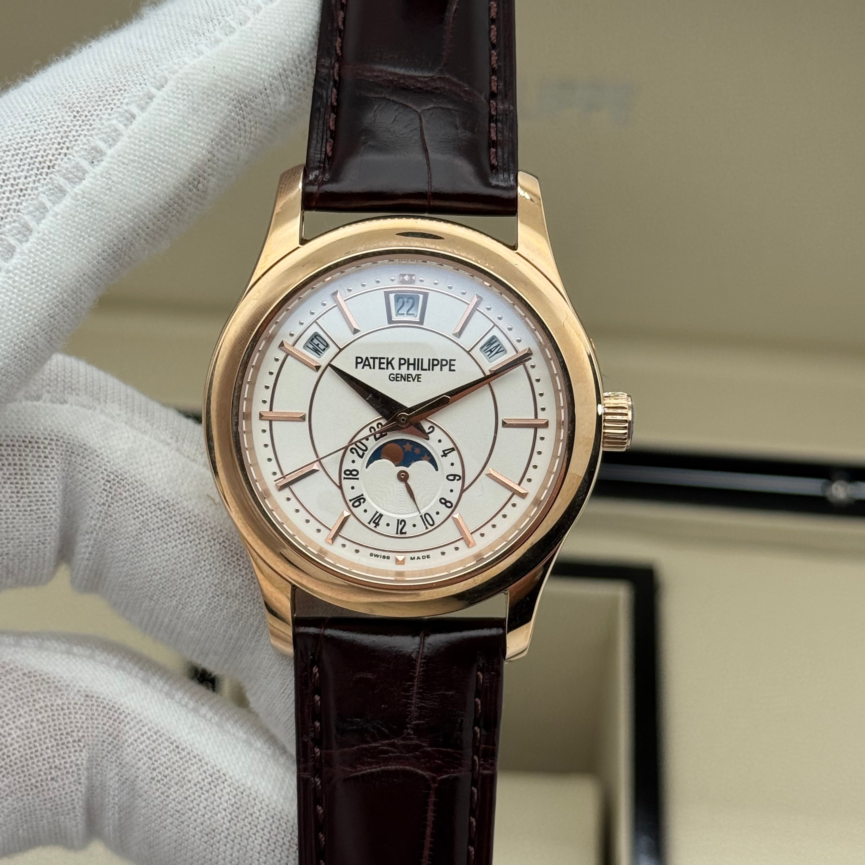 Patek Philippe Annual Calendar – Rose Gold – White Dial – Leather Strap – Swiss Super Clone