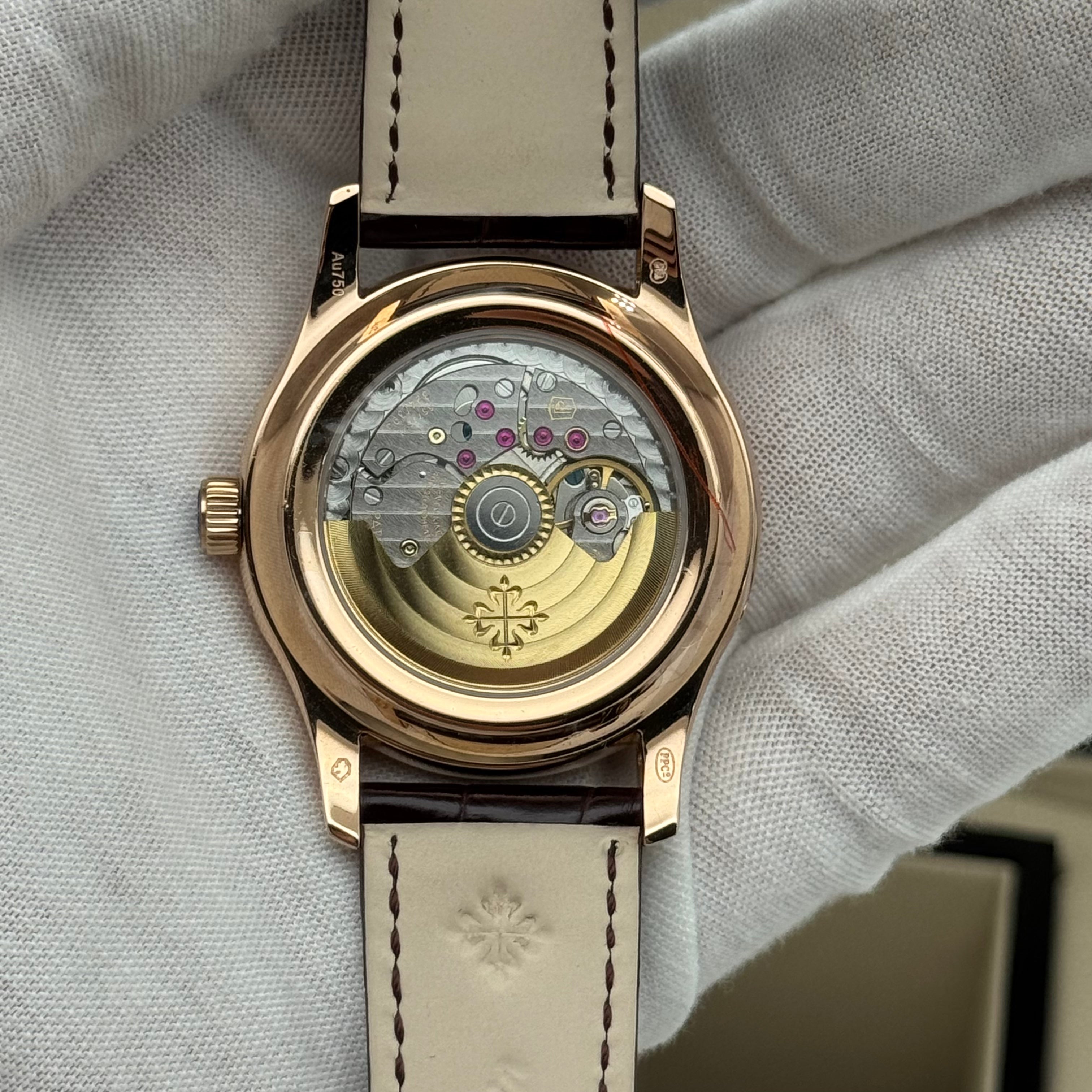 Patek Philippe Annual Calendar – Rose Gold – White Dial – Leather Strap – Swiss Super Clone