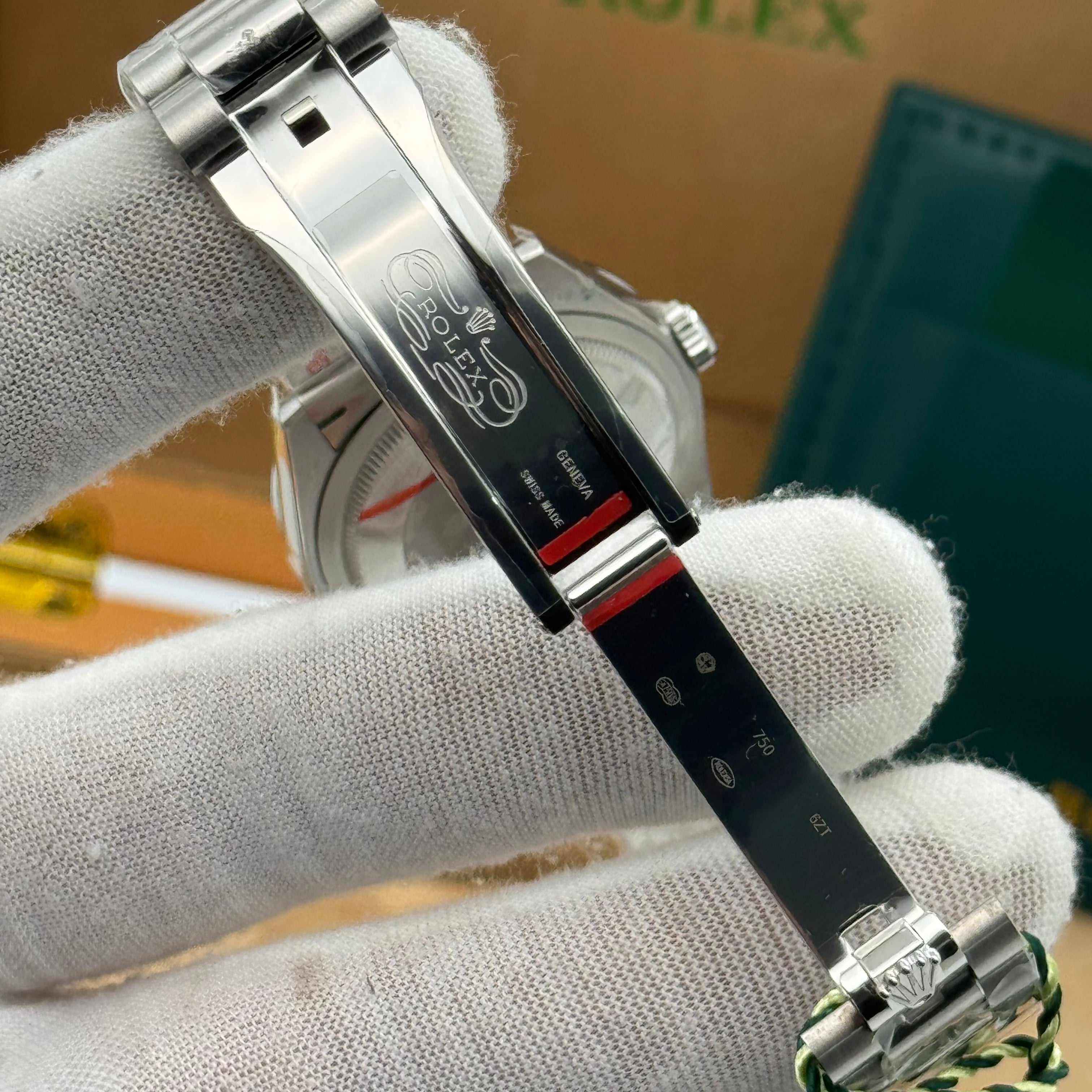 Rolex Day-Date Silver Day-Date Watch – Emerald Green Dial – Diamond Bezel