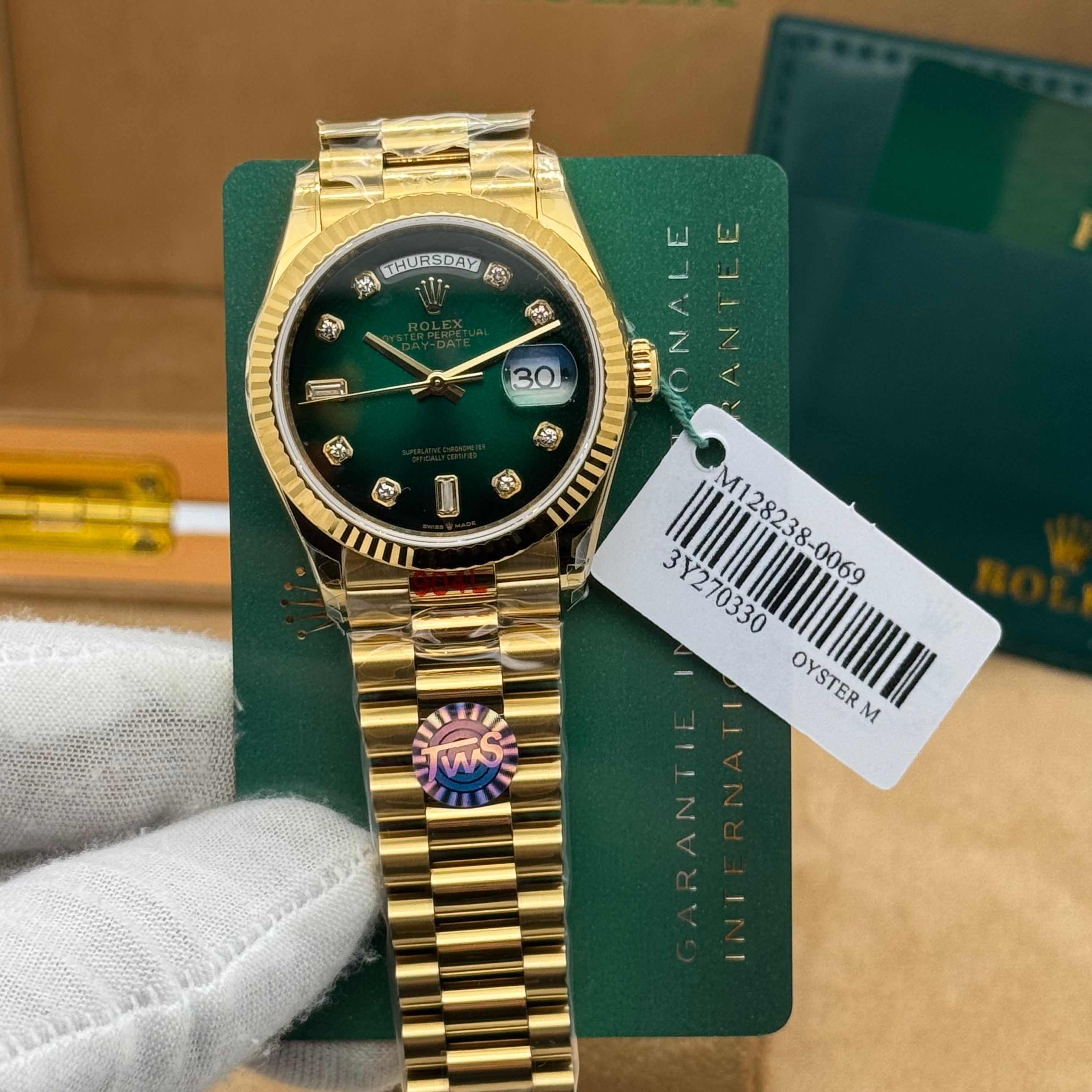 Rolex Day-Date Gold 36MM Watch – Emerald Green Dial – Diamond Markers