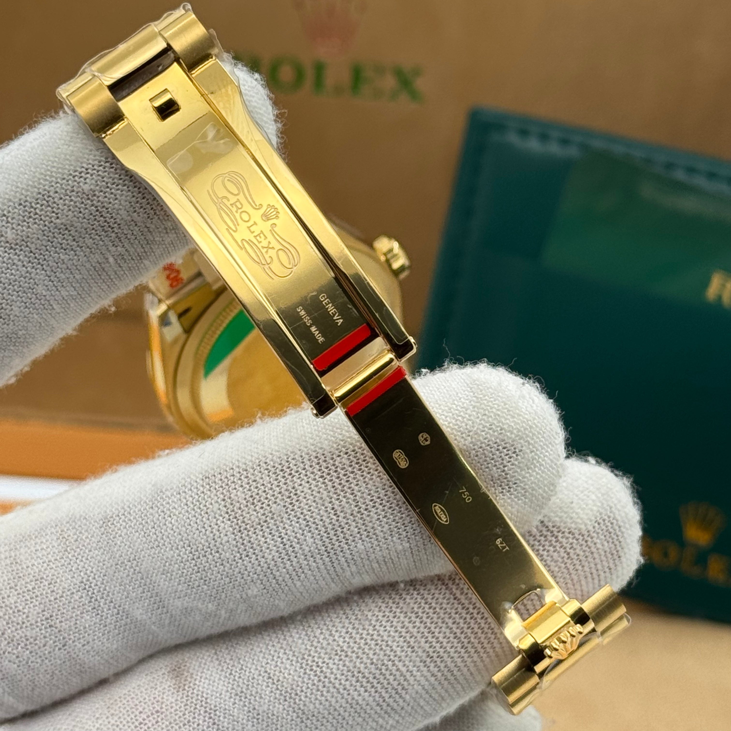 Rolex Day-Date Gold Green Dial 36MM – Fluted Bezel | Swiss Super Clone