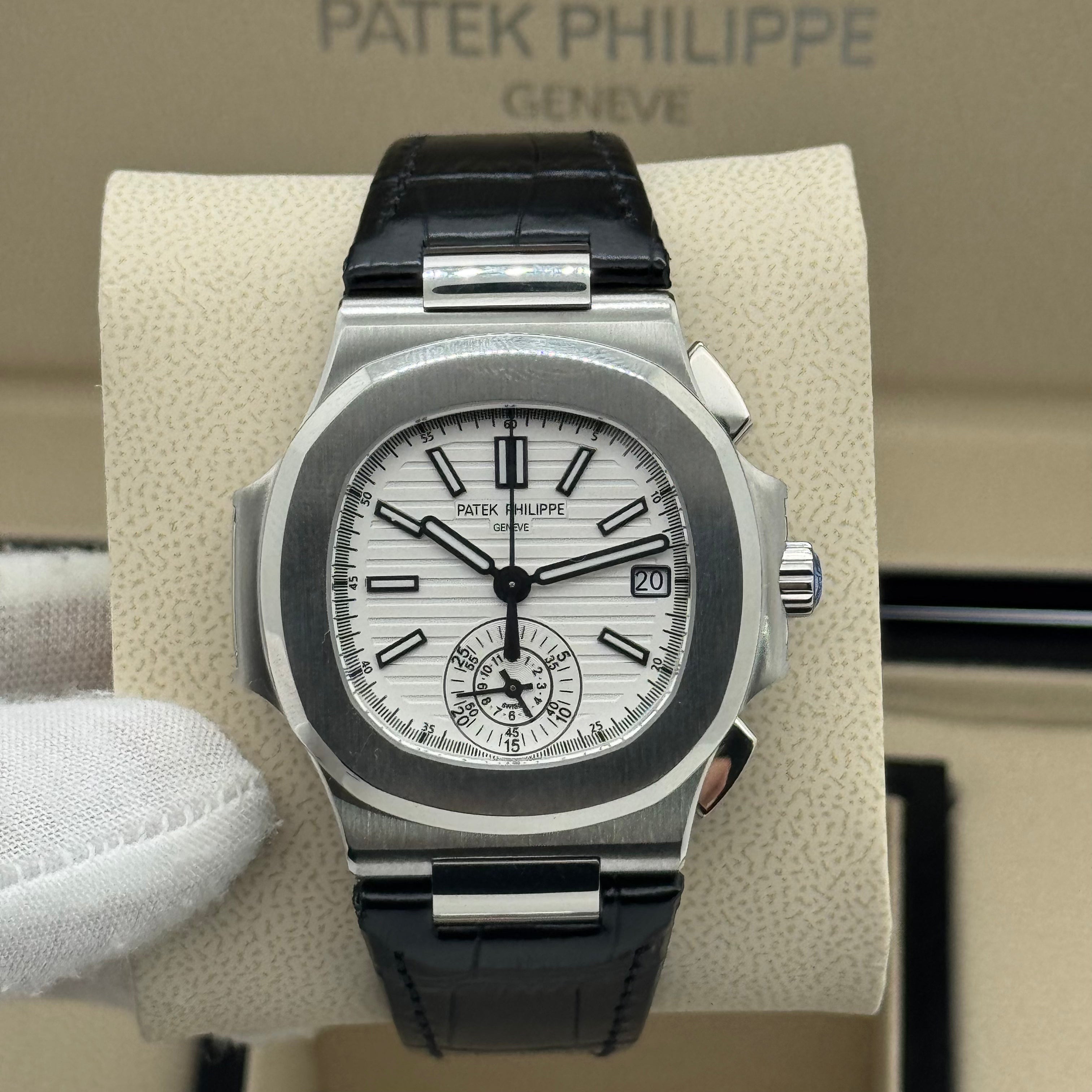 Patek Phillipe Nautilus-Inspired Automatic Watch – Swiss Super Clone – White Dial (Leather Strap)