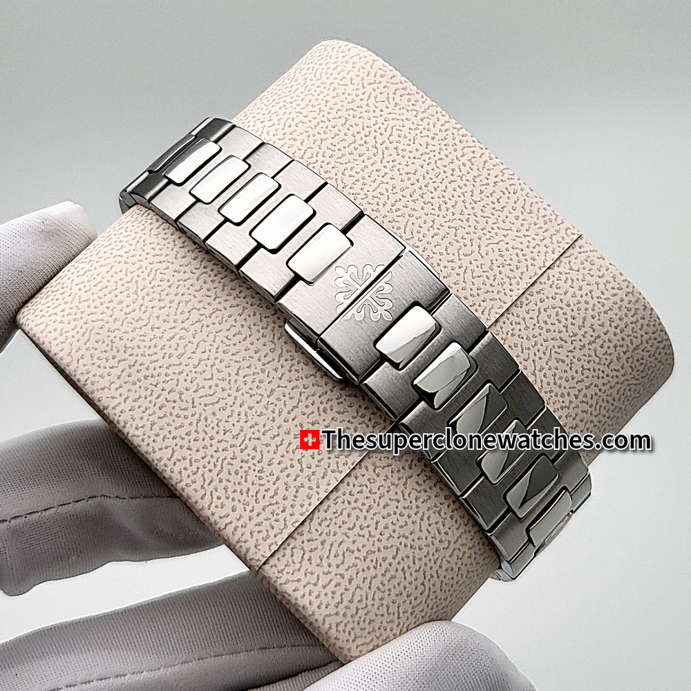 Patek Philippe Nautilus Moon Phase Power Reserve 5712/1A-001 Black-Blue Dial Exact 1:1 Super Clone 240 PS IRM CLU Swiss Movement Replica Watch