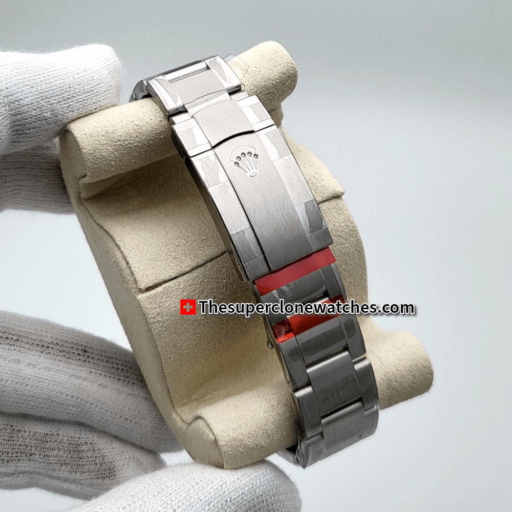 Rolex Oyster Perpetual Silver Dial Exact 1:1 Super Clone 3230 Swiss Movement Replica Watch Ref-134300