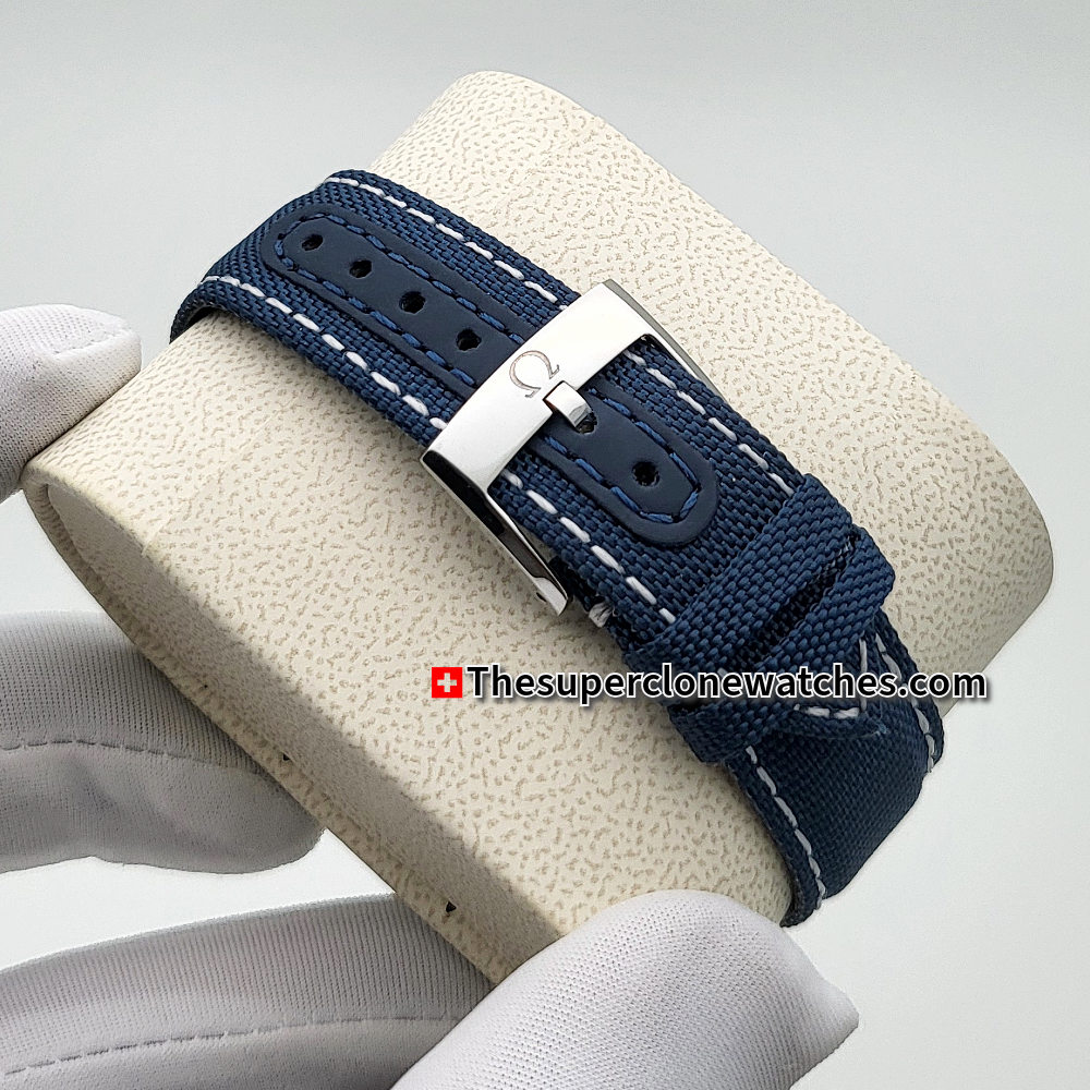 Omega Speedmaster Anniversary Series Silver Snoopy Award” 50th Anniversary 42mm Steel on Coated Nylon Fabric Strap Exact 1:1 Super Clone 3861 Swiss Movement Replica Watch