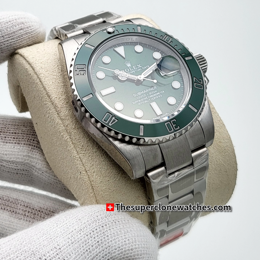 Rolex Submariner Hulk Date Green Dial Exact 1:1 Super Clone 3135 Swiss Movement Replica Watch Ref-116610LV
