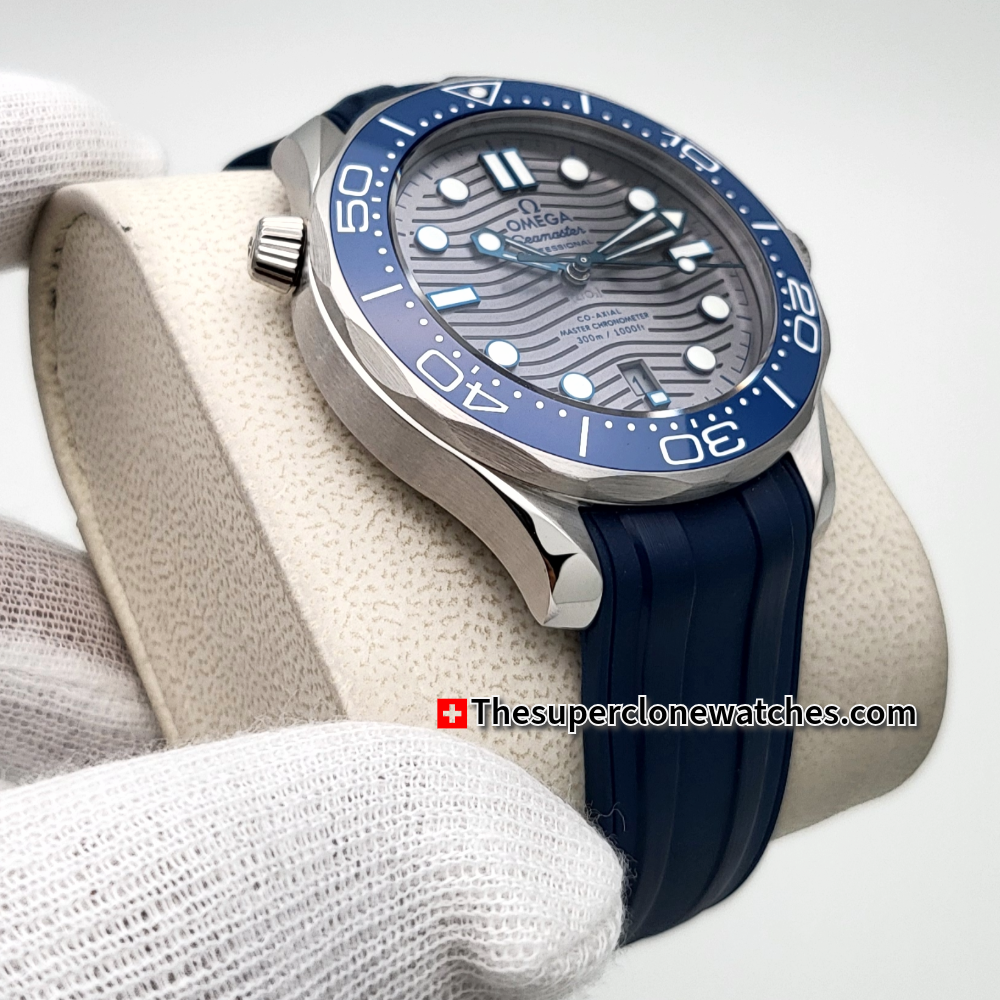 Omega Seamaster Diver 300M Steel On Rubber Strap Grey Dial Exact 1:1 Super Clone 8800 Swiss Movement Replica Watch