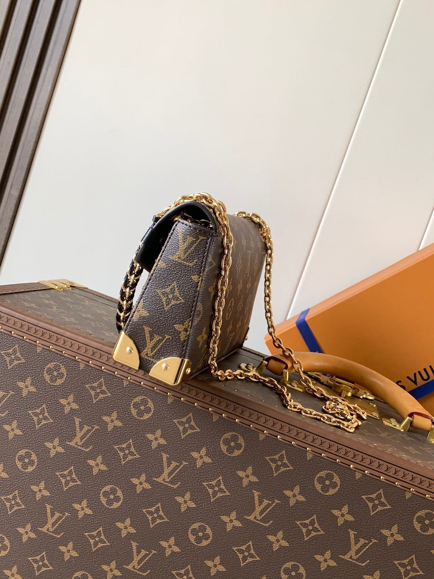 1:1 Replica LV shoulder bag