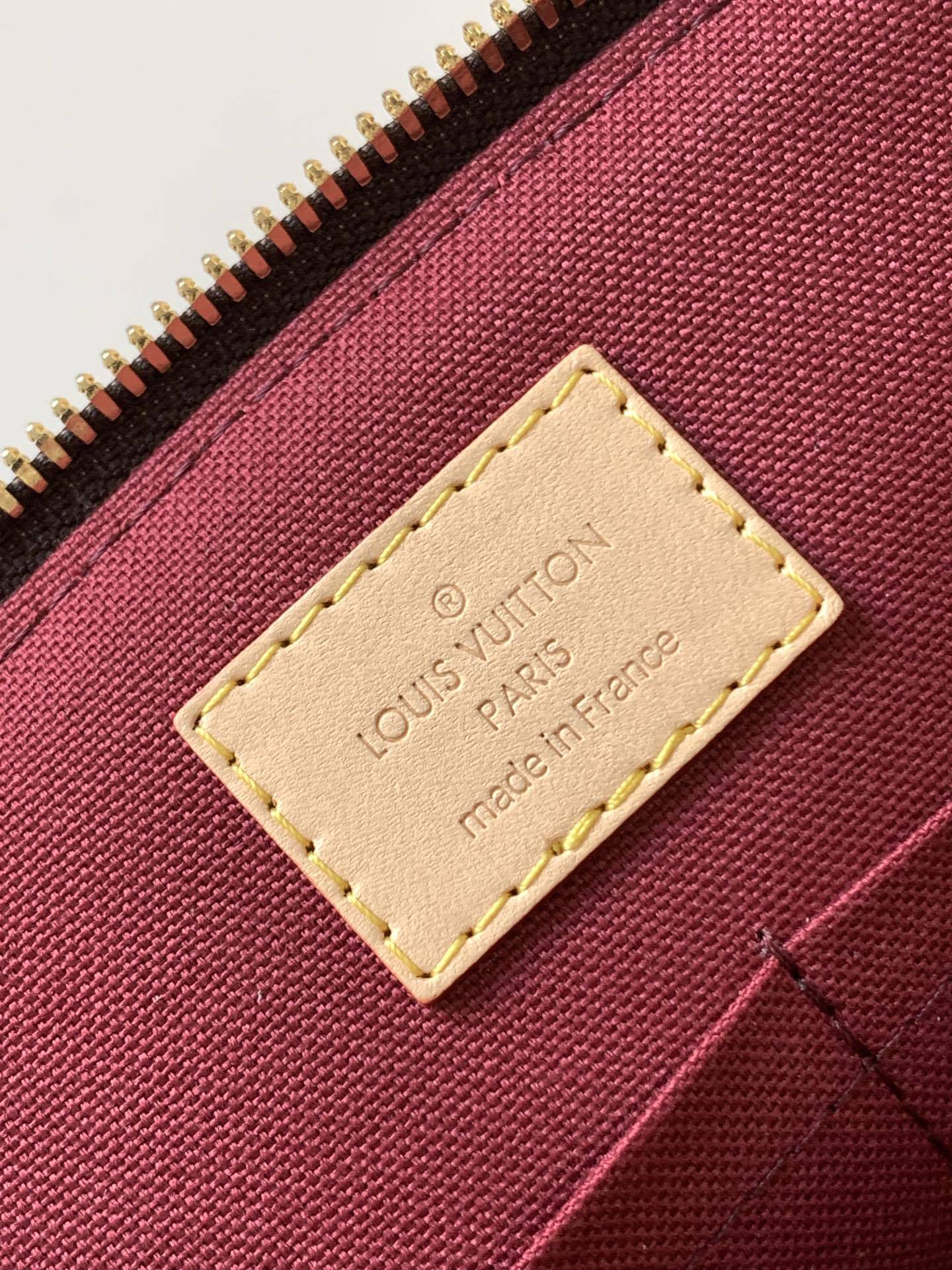 1:1 Replica LV Handbag