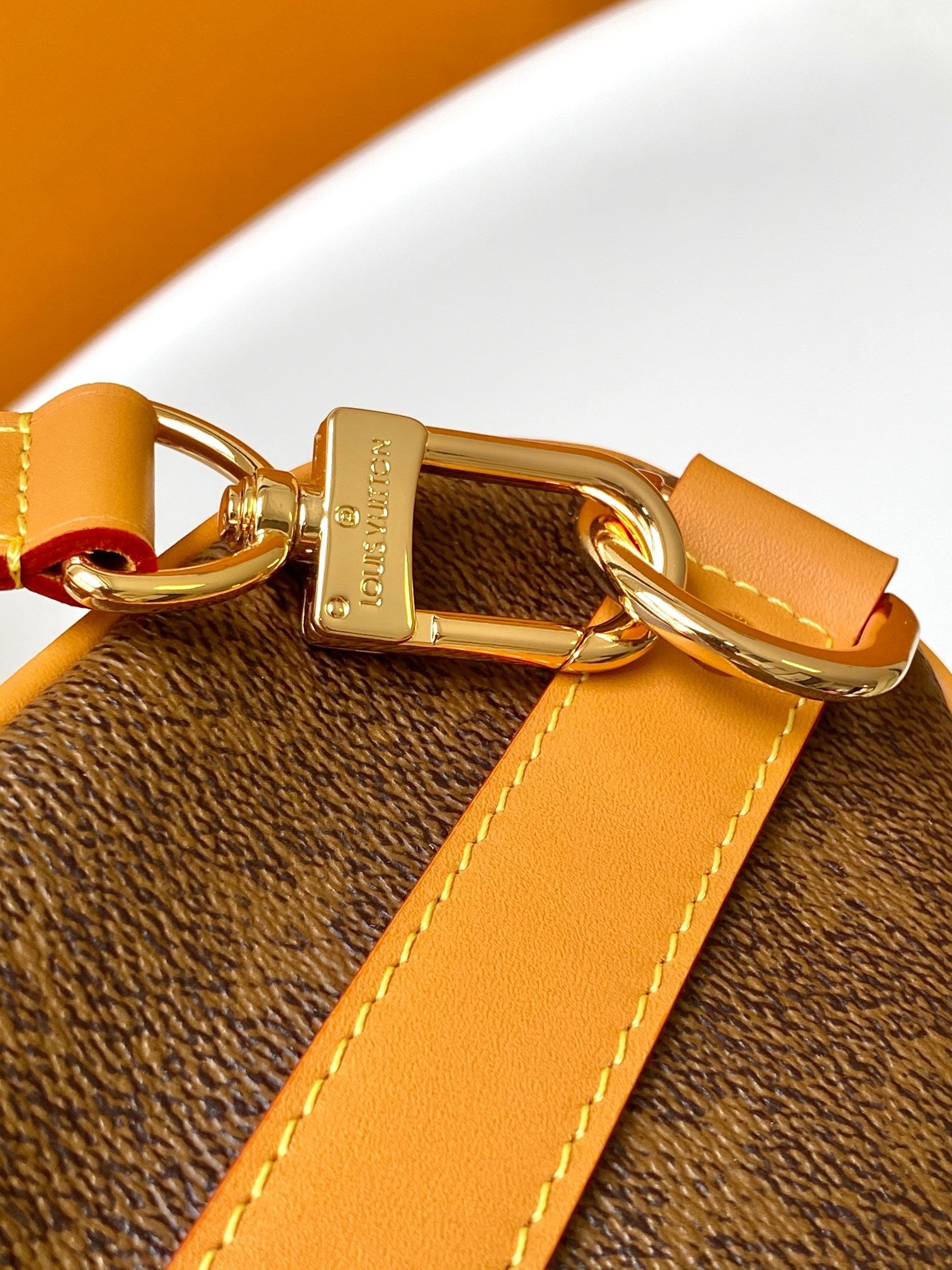 1:1 Replica LV crossbody bag