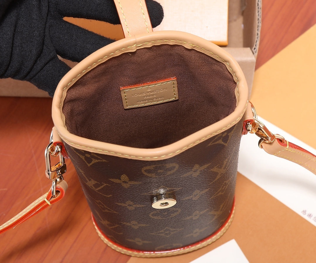 1:1 Replica LV French Fries Bag