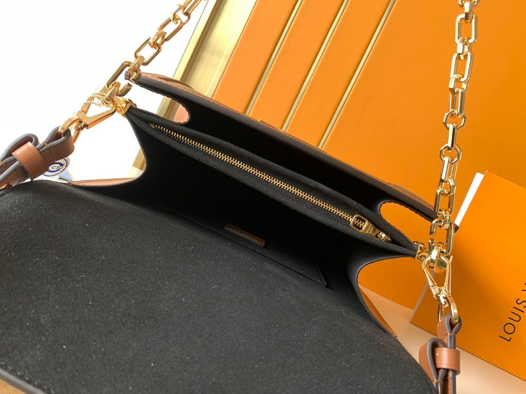 1:1 Replica LV crossbody bag
