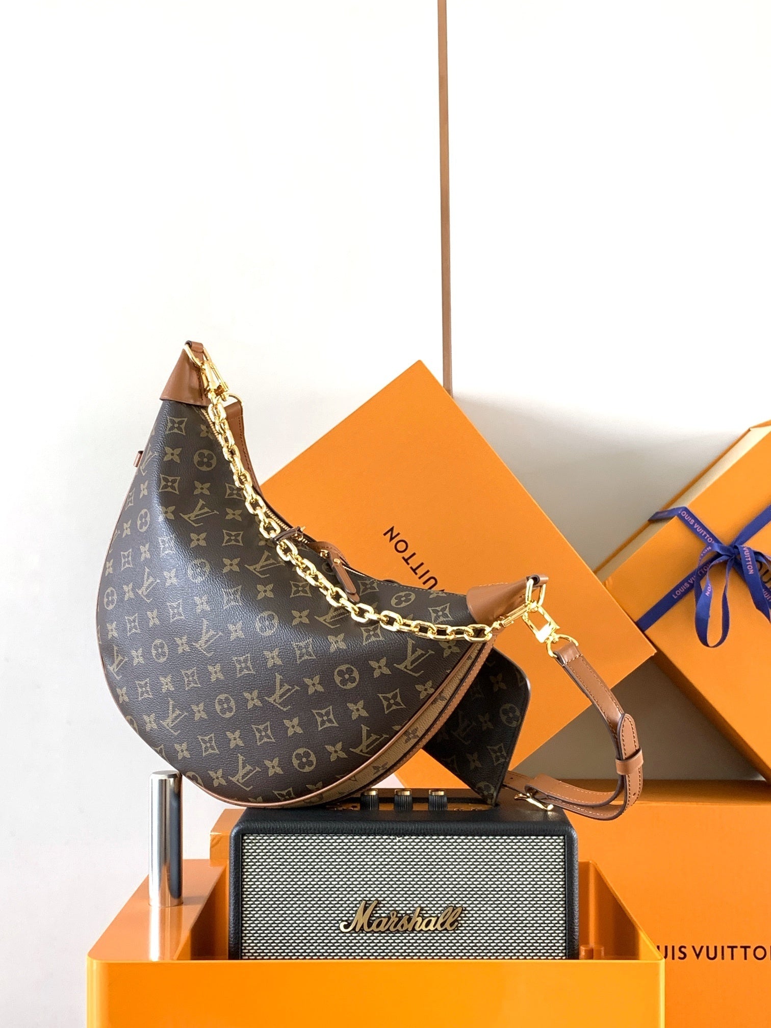 1:1 Replica LV underarm bag