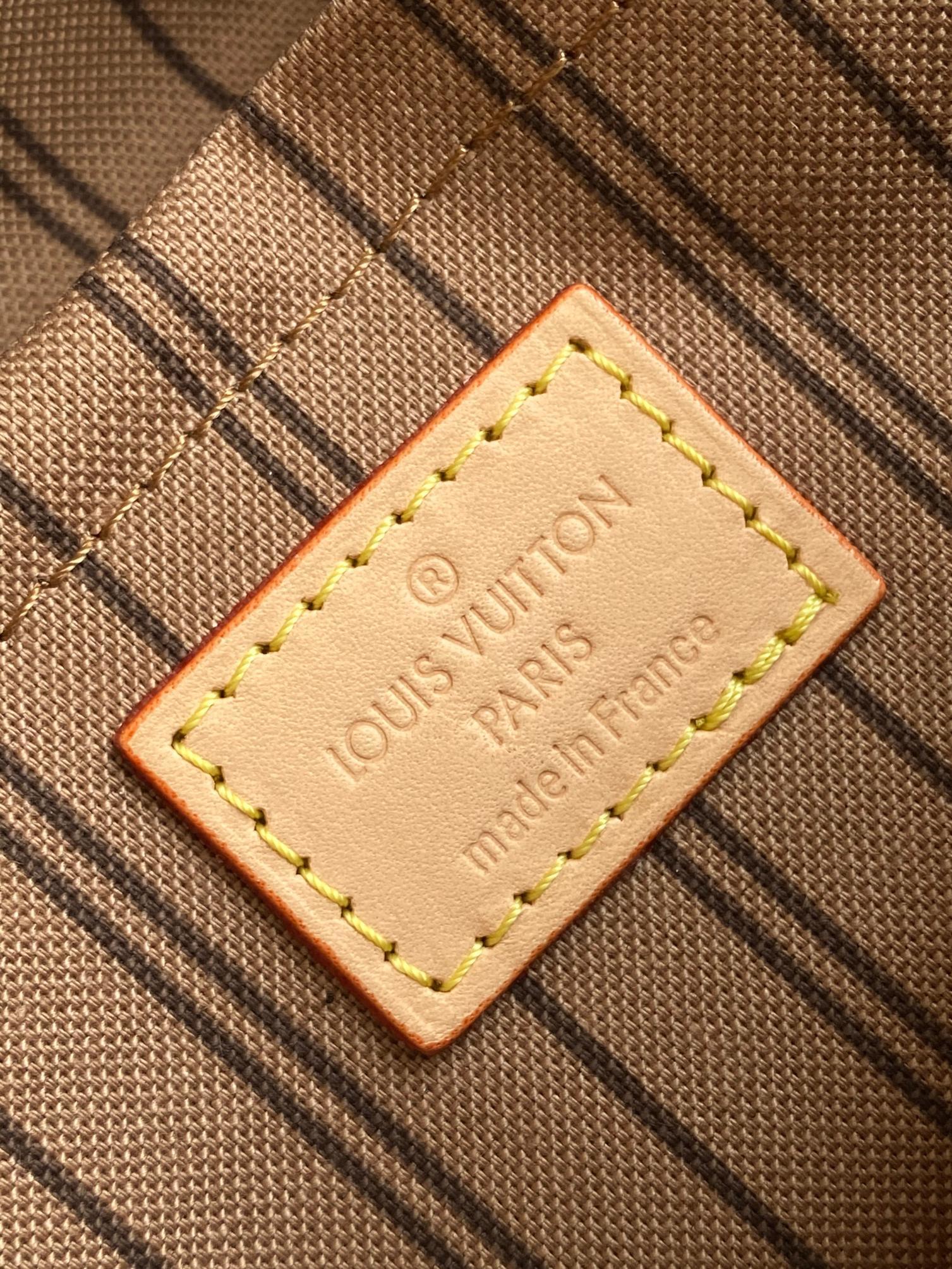 1:1 Replica LV Handbag