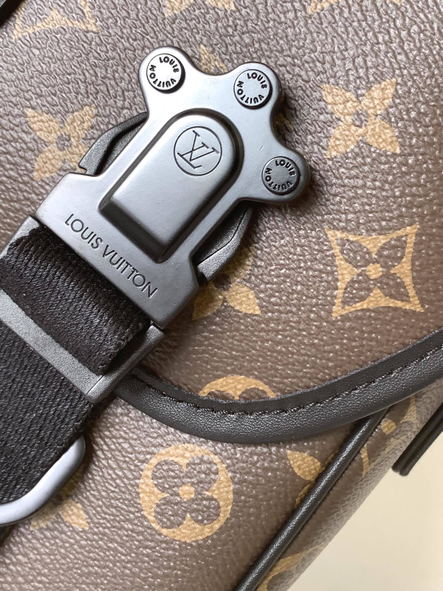 1:1 Replica LV crossbody bag