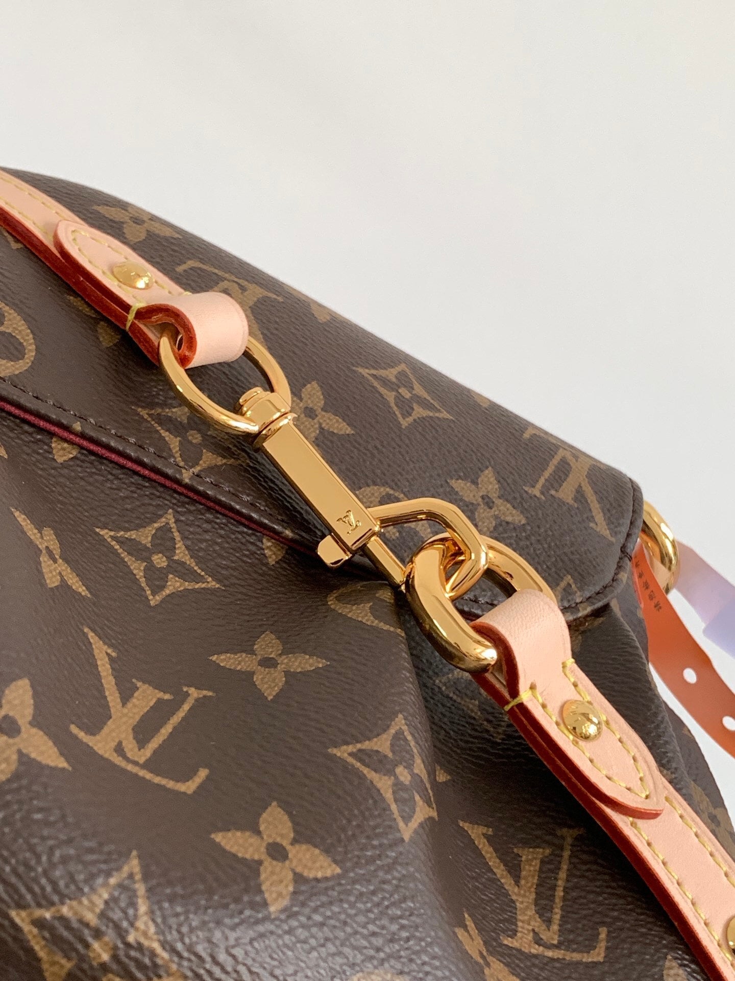 1:1 Replica LV crossbody bag