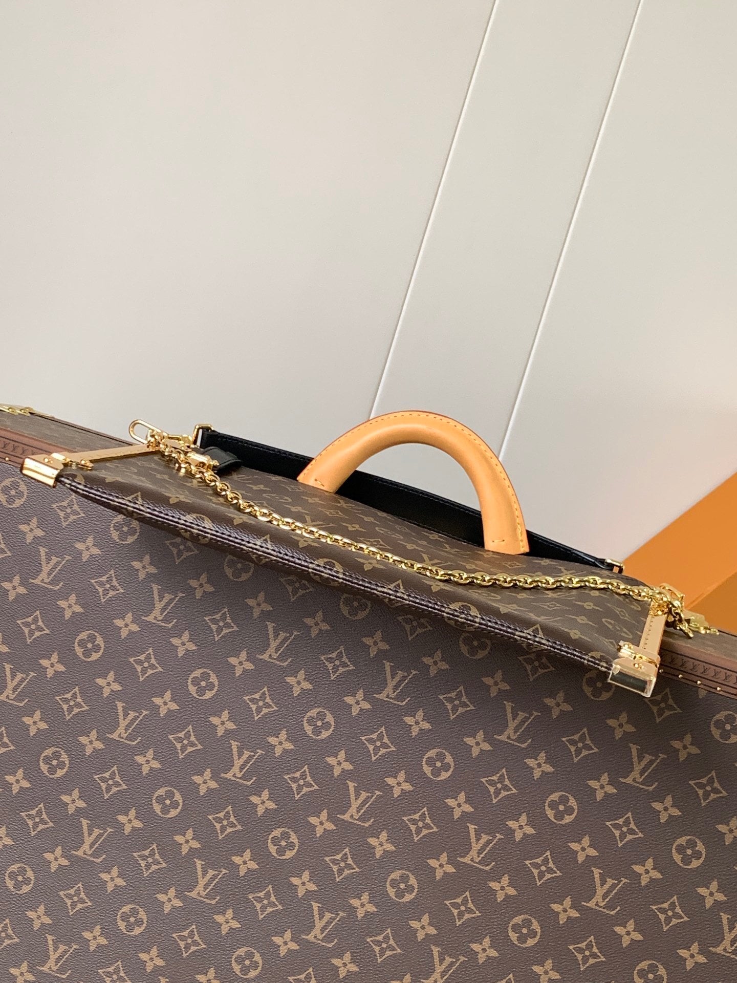 1:1 Replica LV handbag