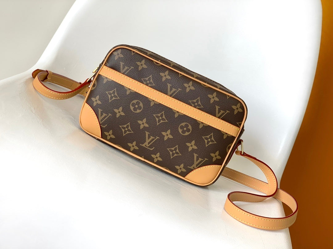 1:1 Replica LV crossbody bag