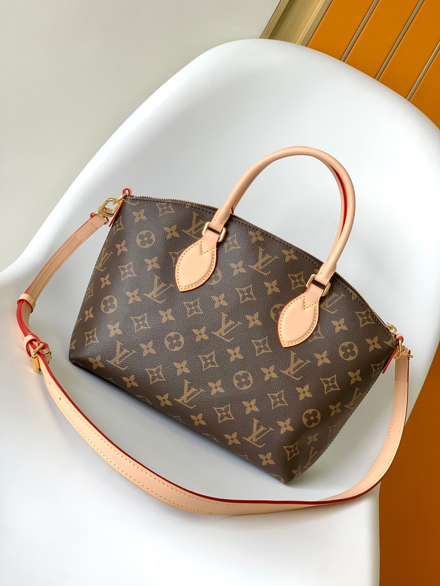 1:1 Replica LV Handbag