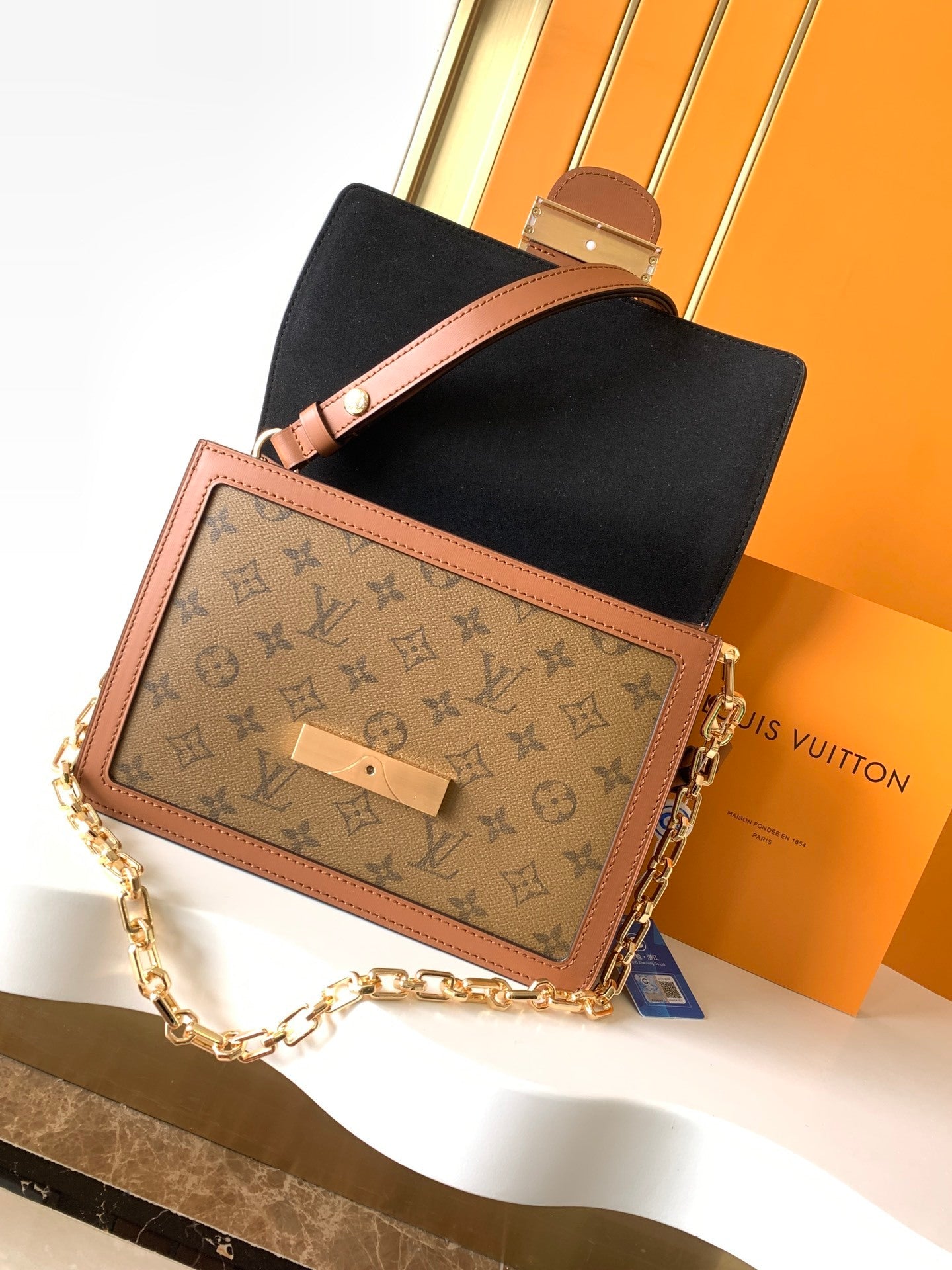 1:1 Replica LV crossbody bag