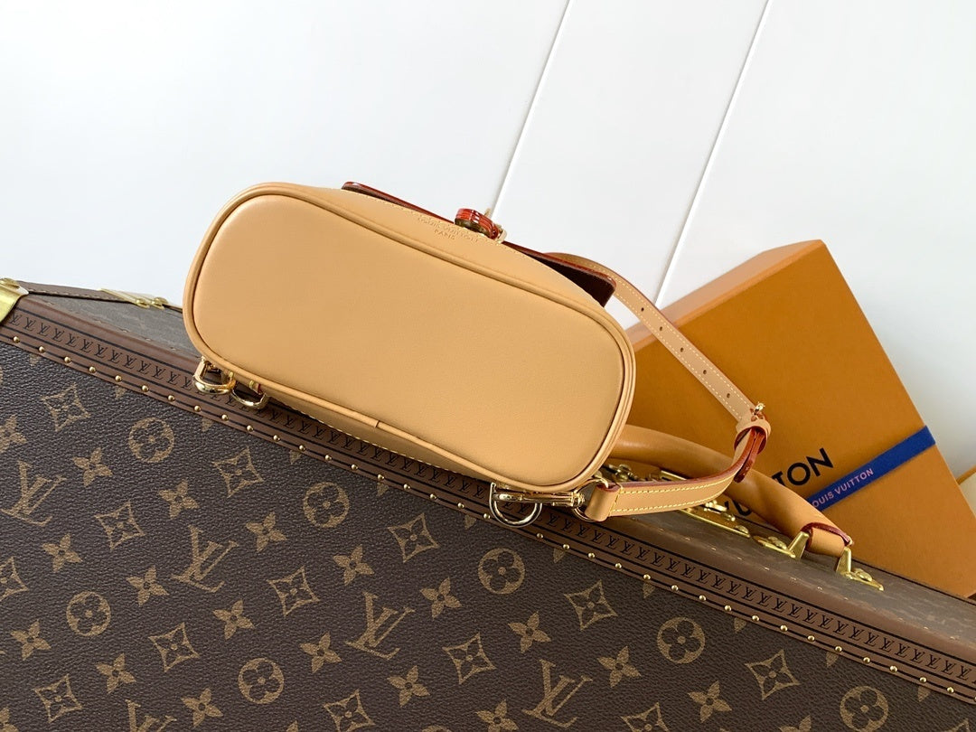 1:1 Replica LV backpack