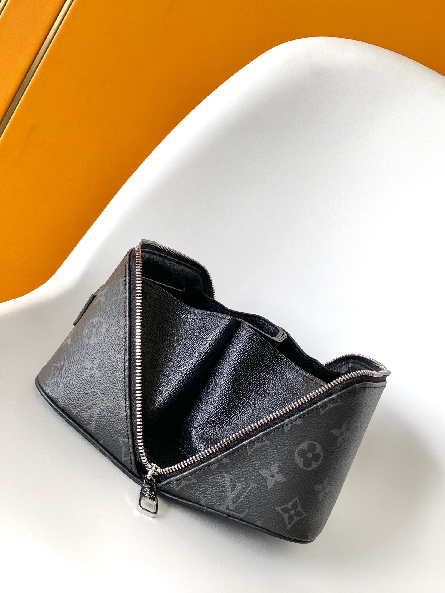1:1 Replica LV Handbag