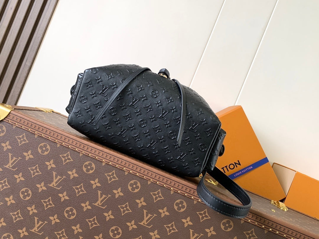 1:1 Replica LV flip-top handbag