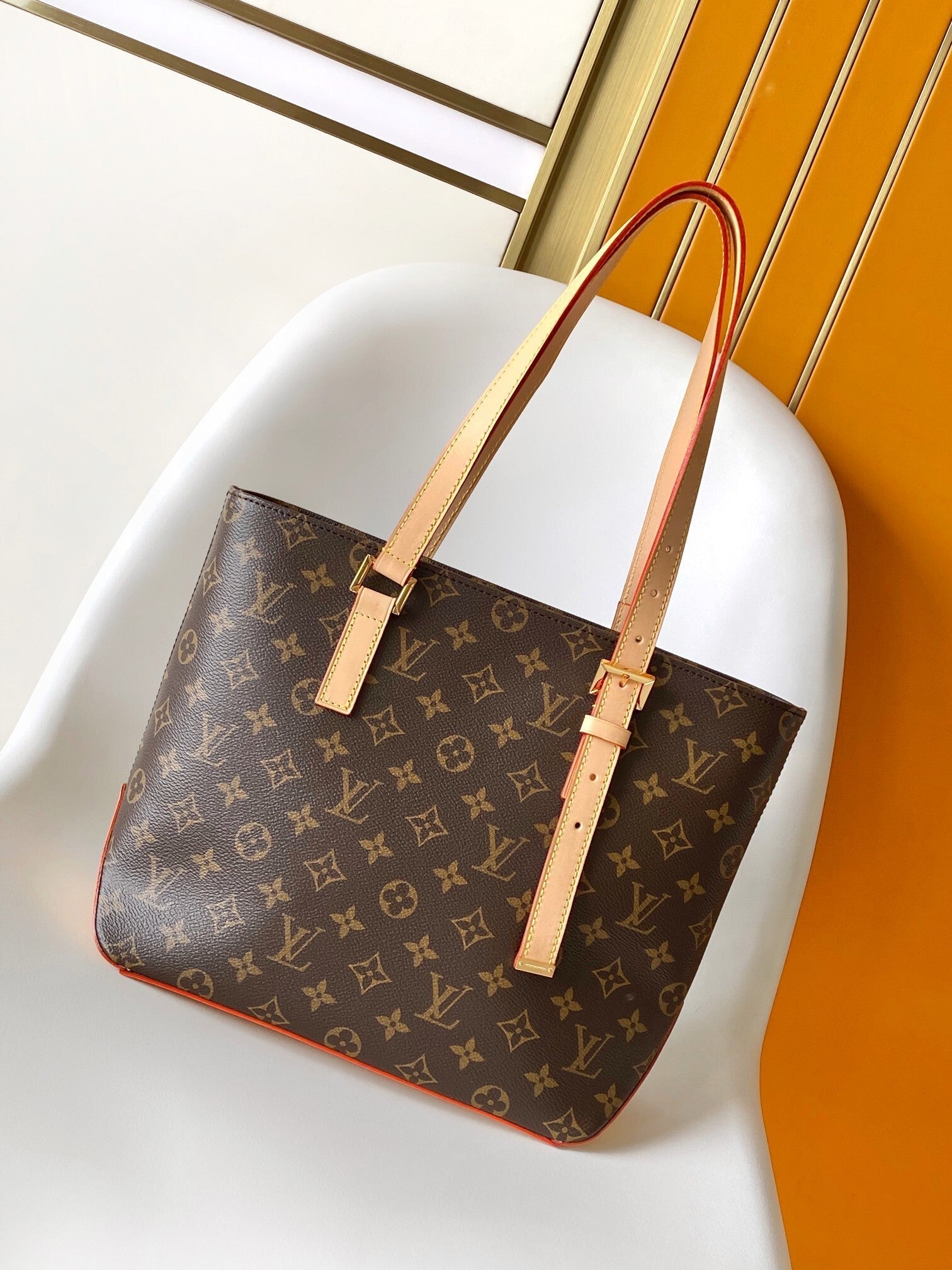 1:1 Replica LV Handbag