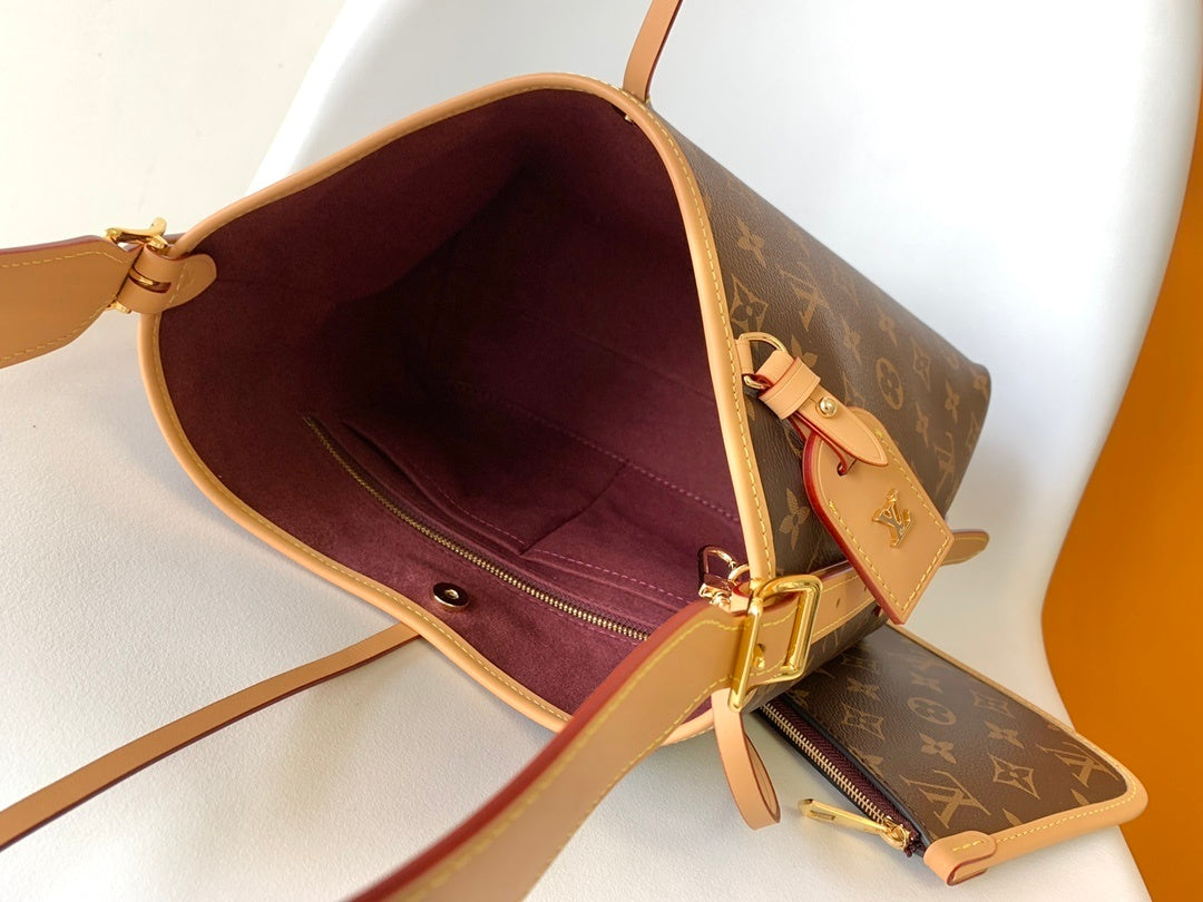 1:1 Replica LV single-shoulder bag