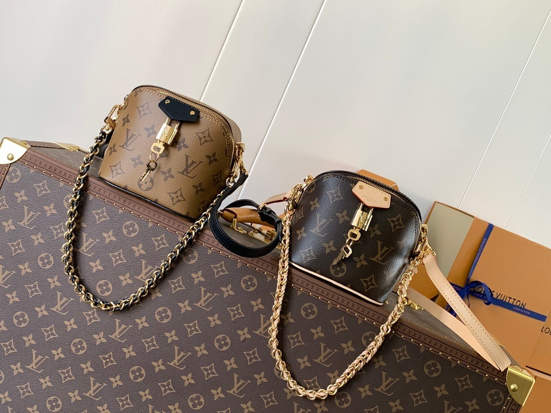 1:1 Replica LV crossbody bag