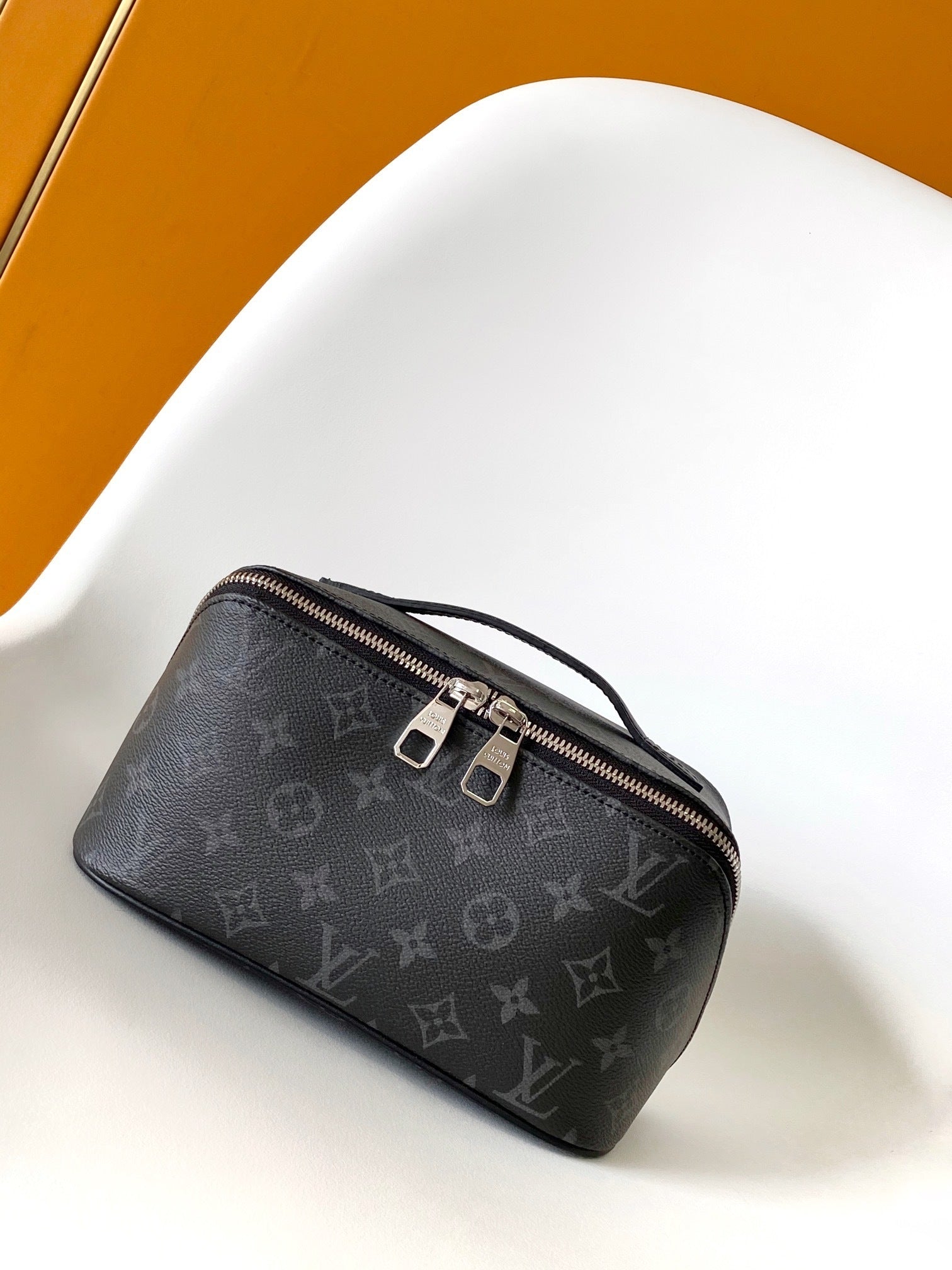 1:1 Replica LV Handbag