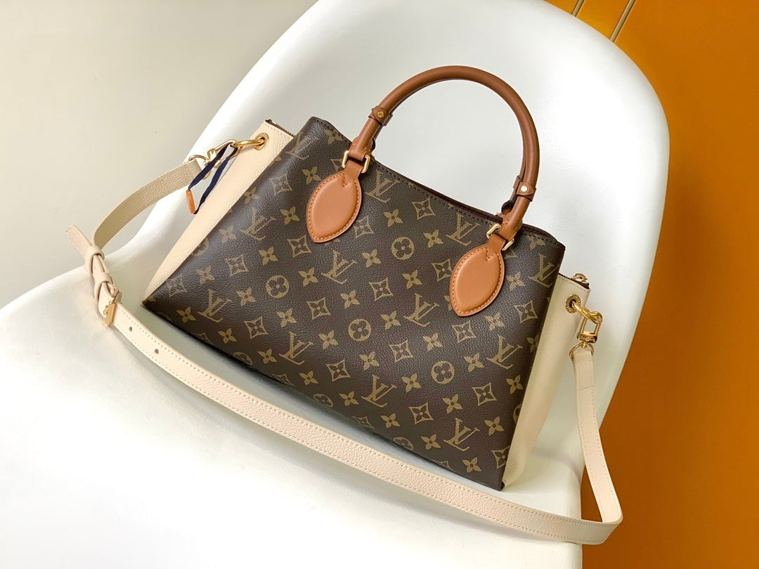 1:1 Replica LV crossbody bag