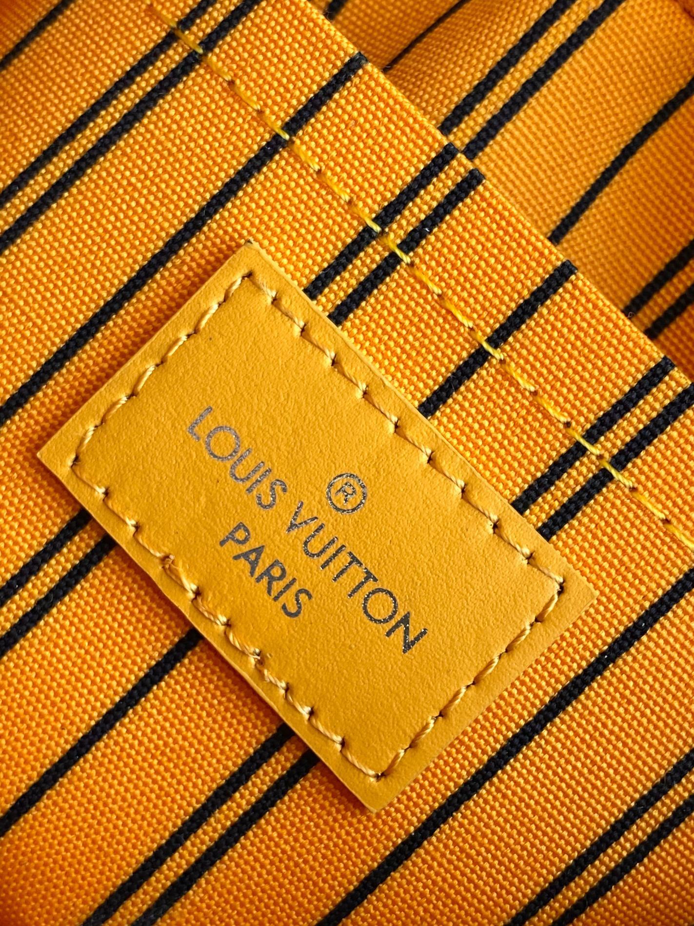 1:1 Replica LV crossbody bag