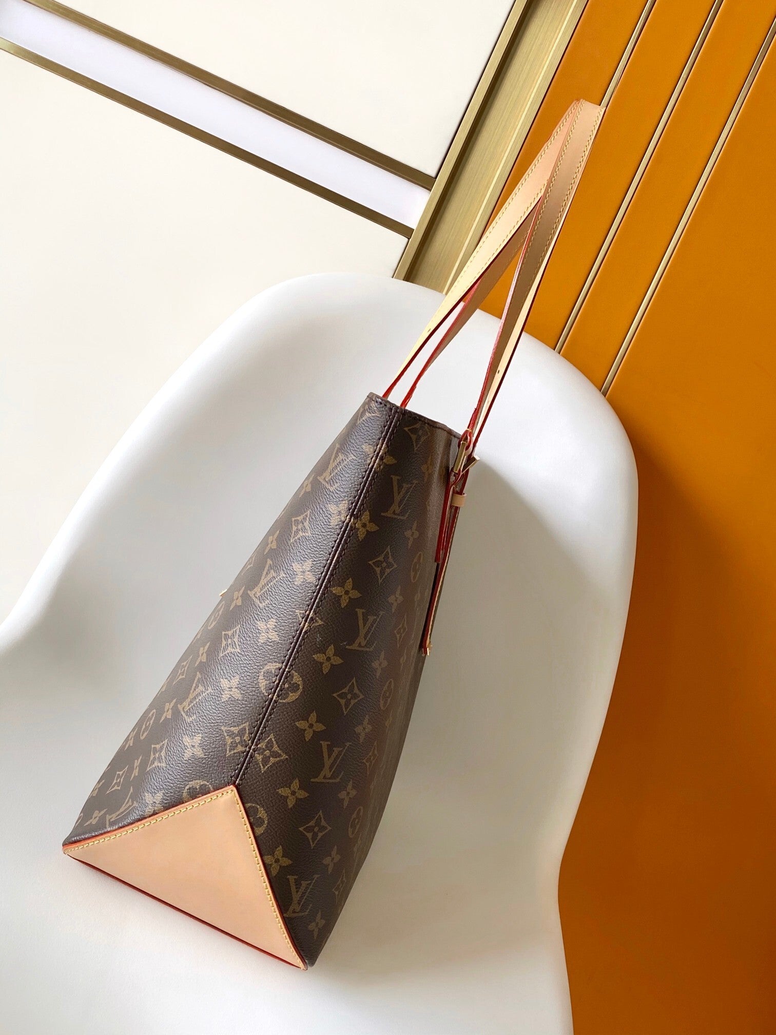 1:1 Replica LV Handbag