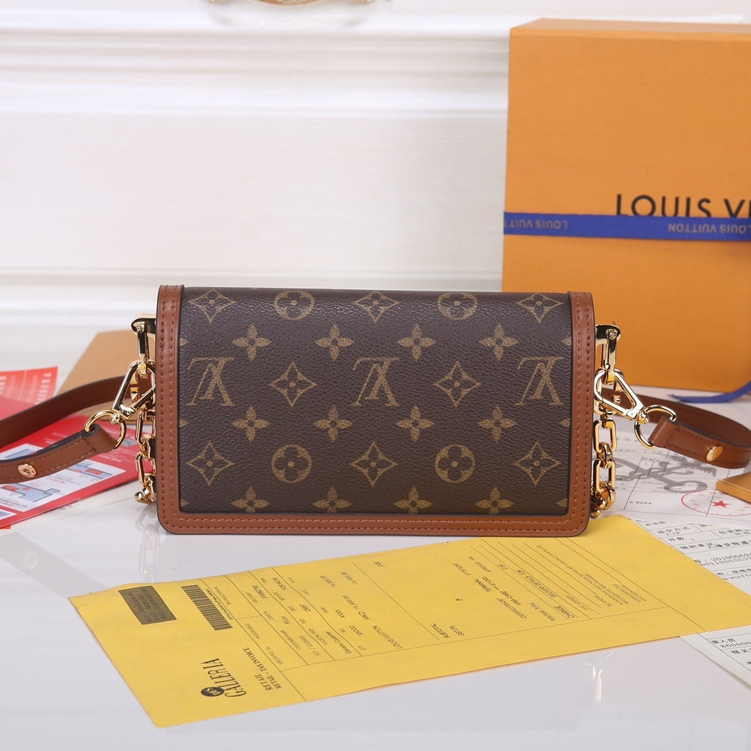 1:1 Replica LV crossbody bag