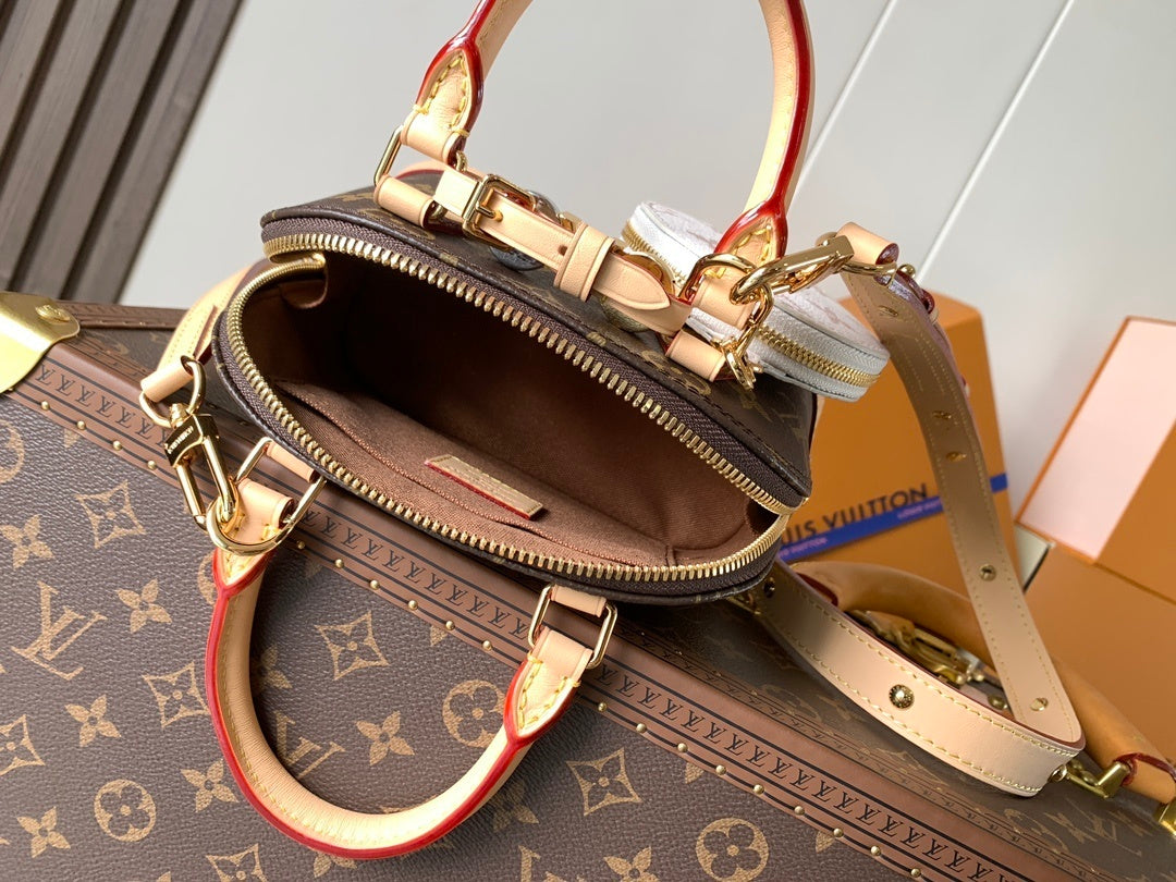1:1 Replica LV Shell Bag
