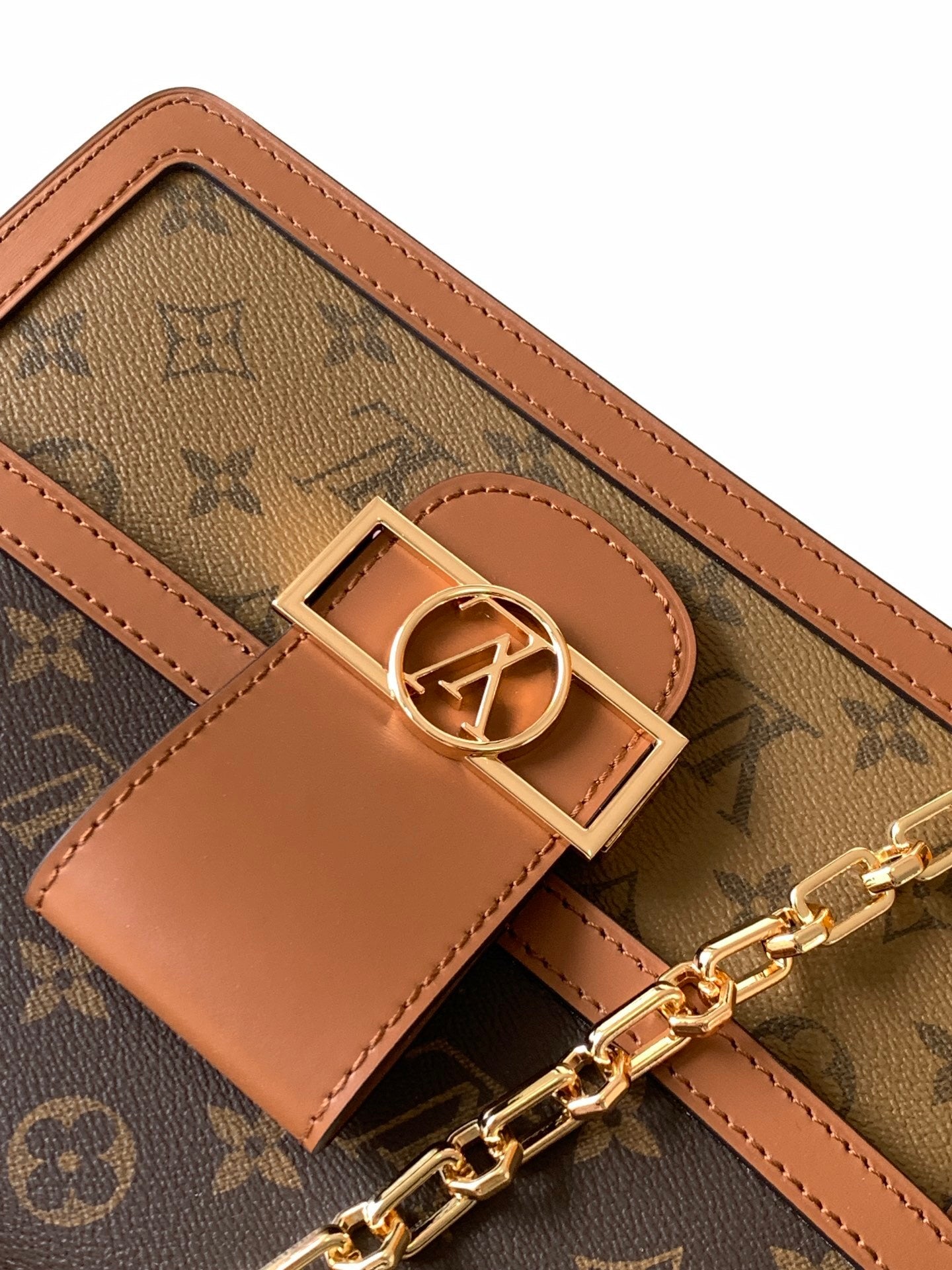 1:1 Replica LV crossbody bag