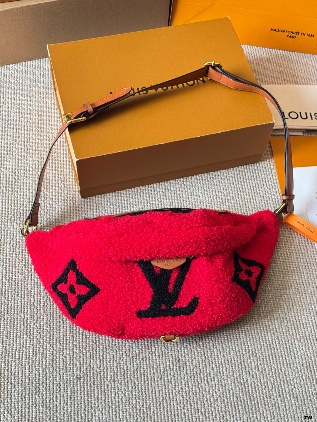 LV Teddy Series Waist Bag