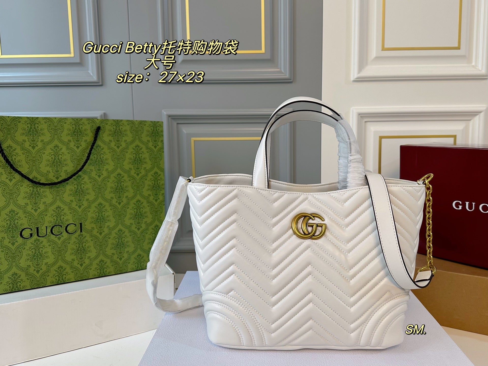 GUCCI Betty Tote Shopping Bag