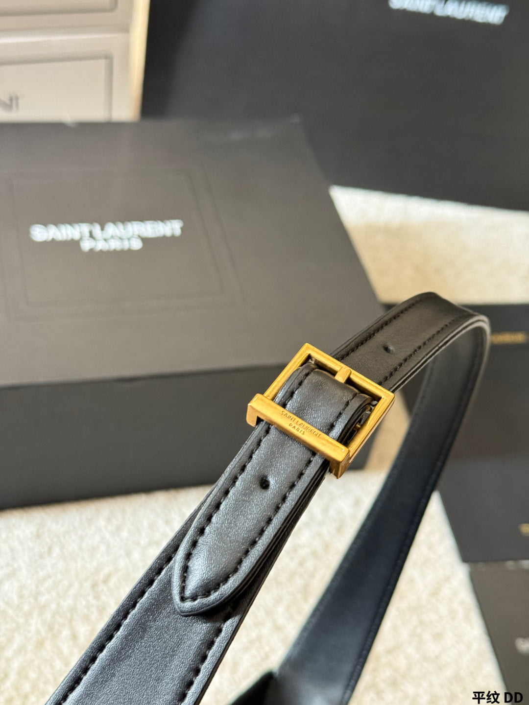 YSL LE 5 À 7 Underarm Bag