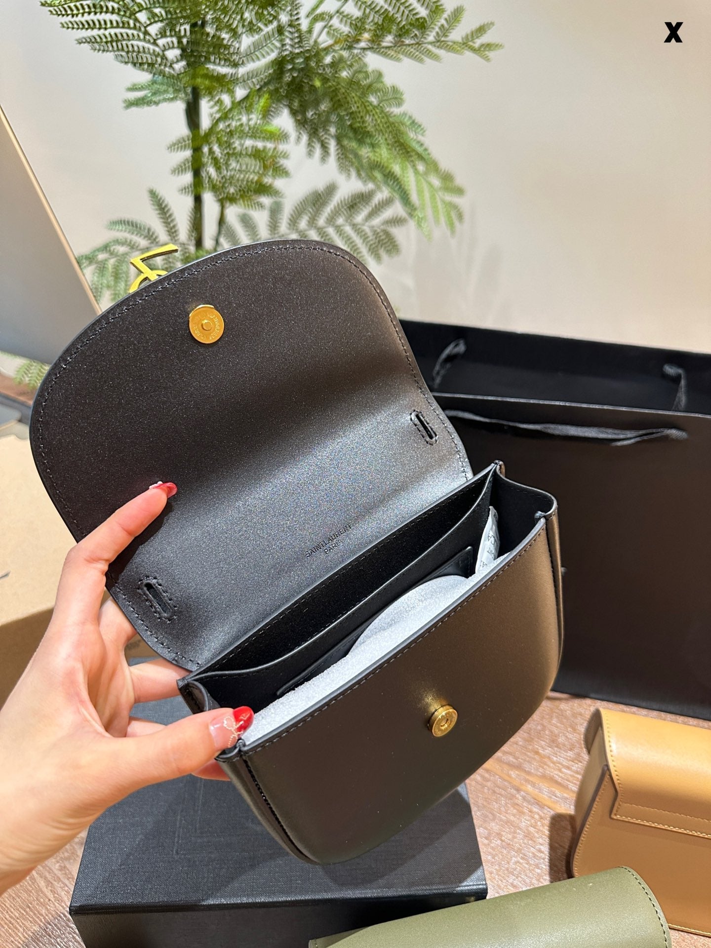 YSL SAINT LAURENT Kaia