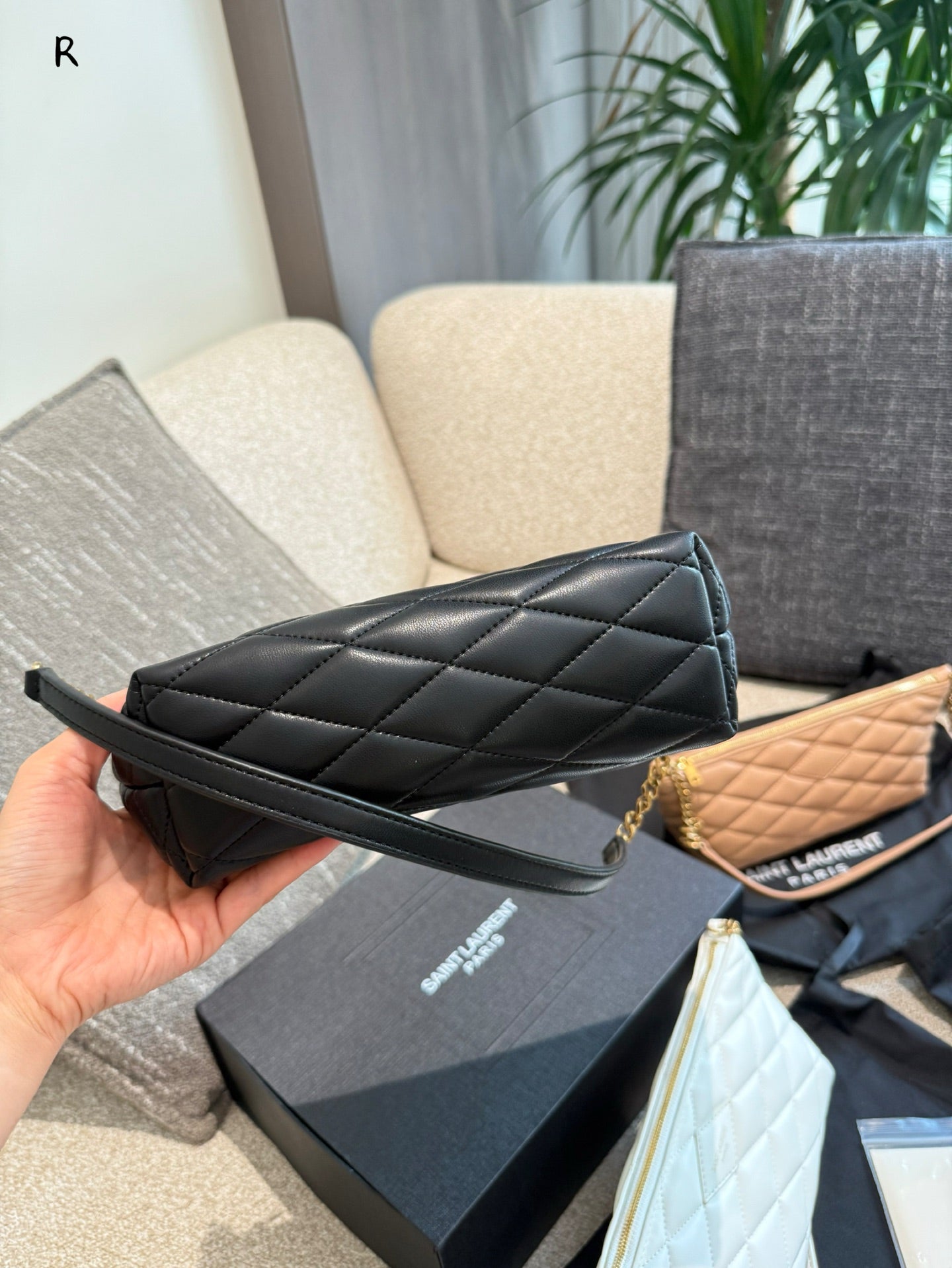 YSL OYSL ZIPPED Dumpling wrapper