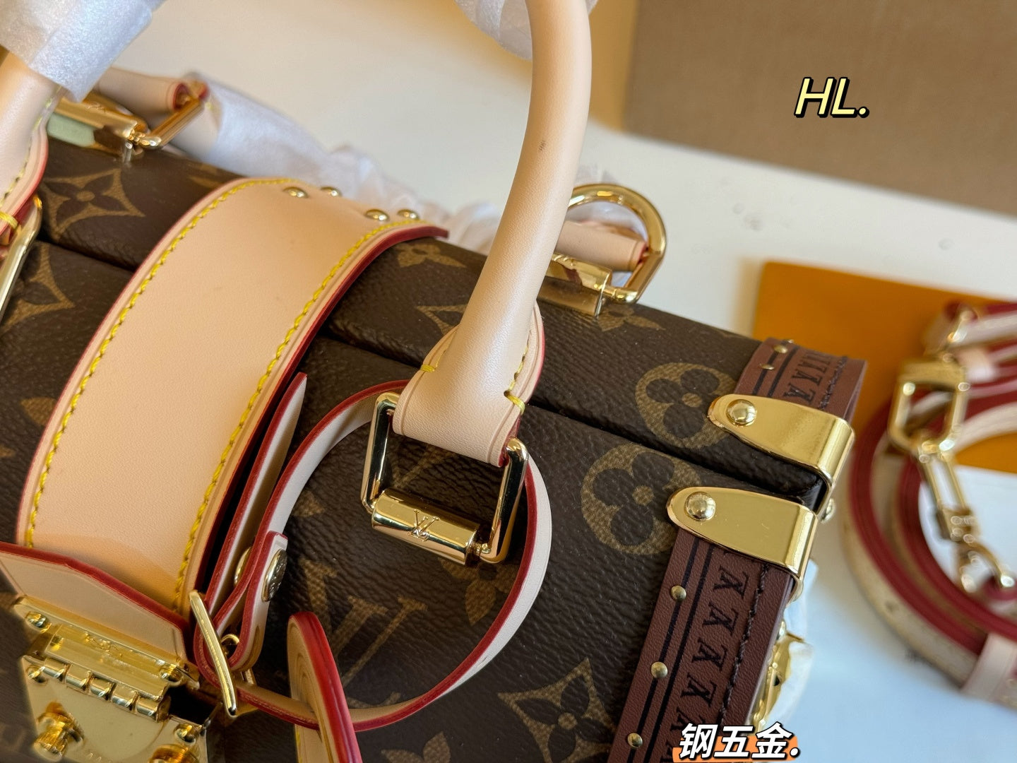 LV 25s Trunk Speedy