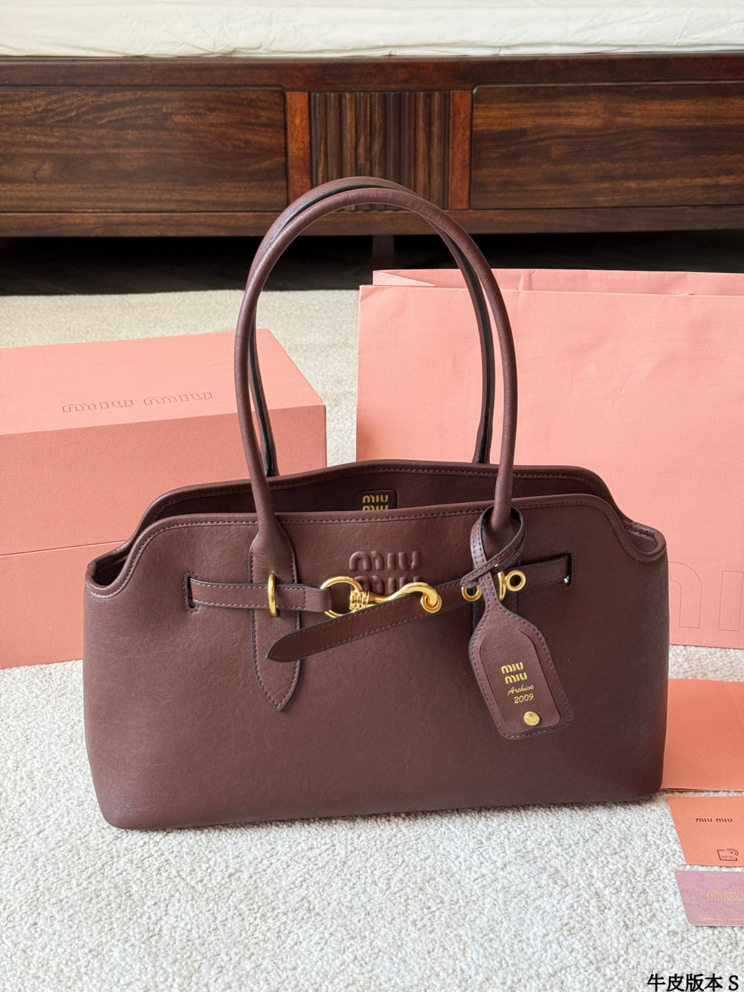 miumiu 25ss 保龄球公文包