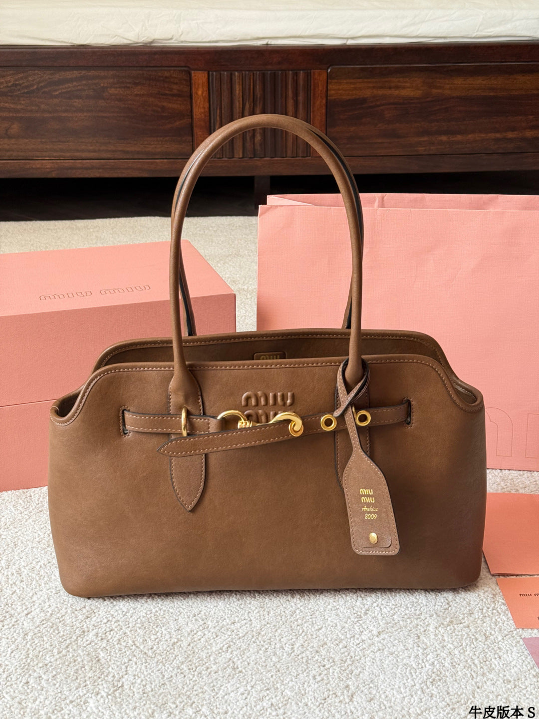 miumiu 25ss 保龄球公文包