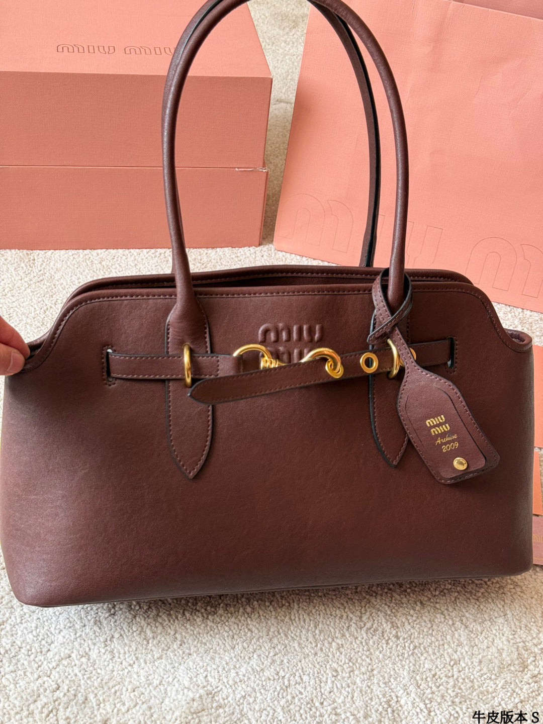 miumiu 25ss 保龄球公文包