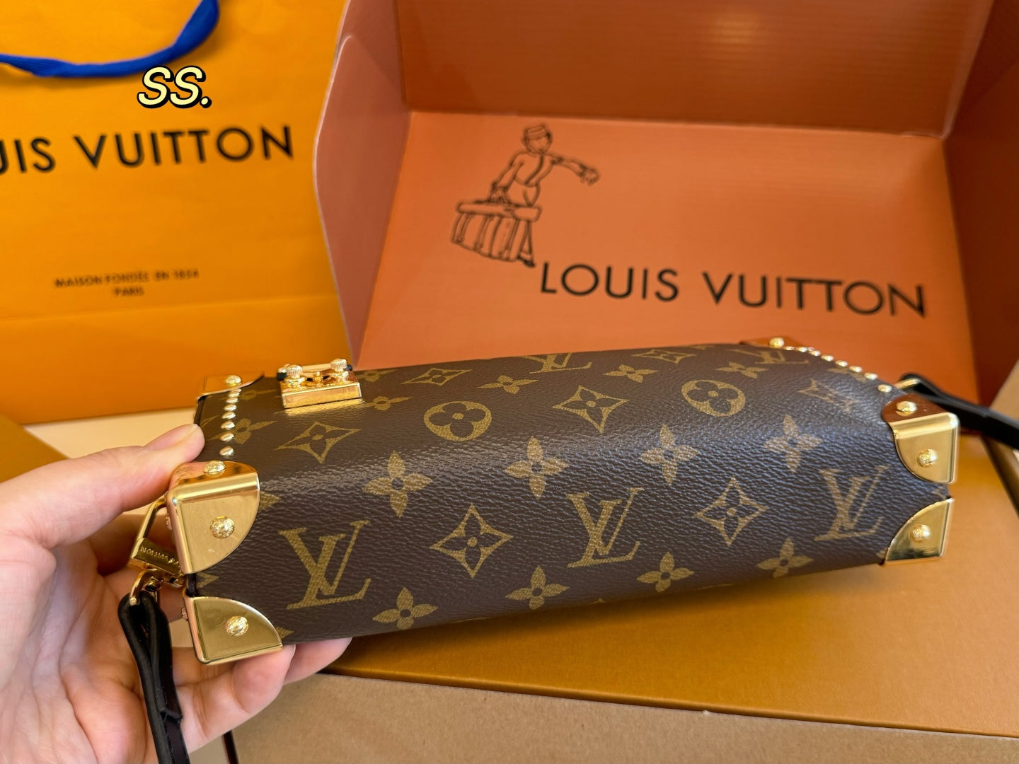 LV Side Trunk Soft luggage case